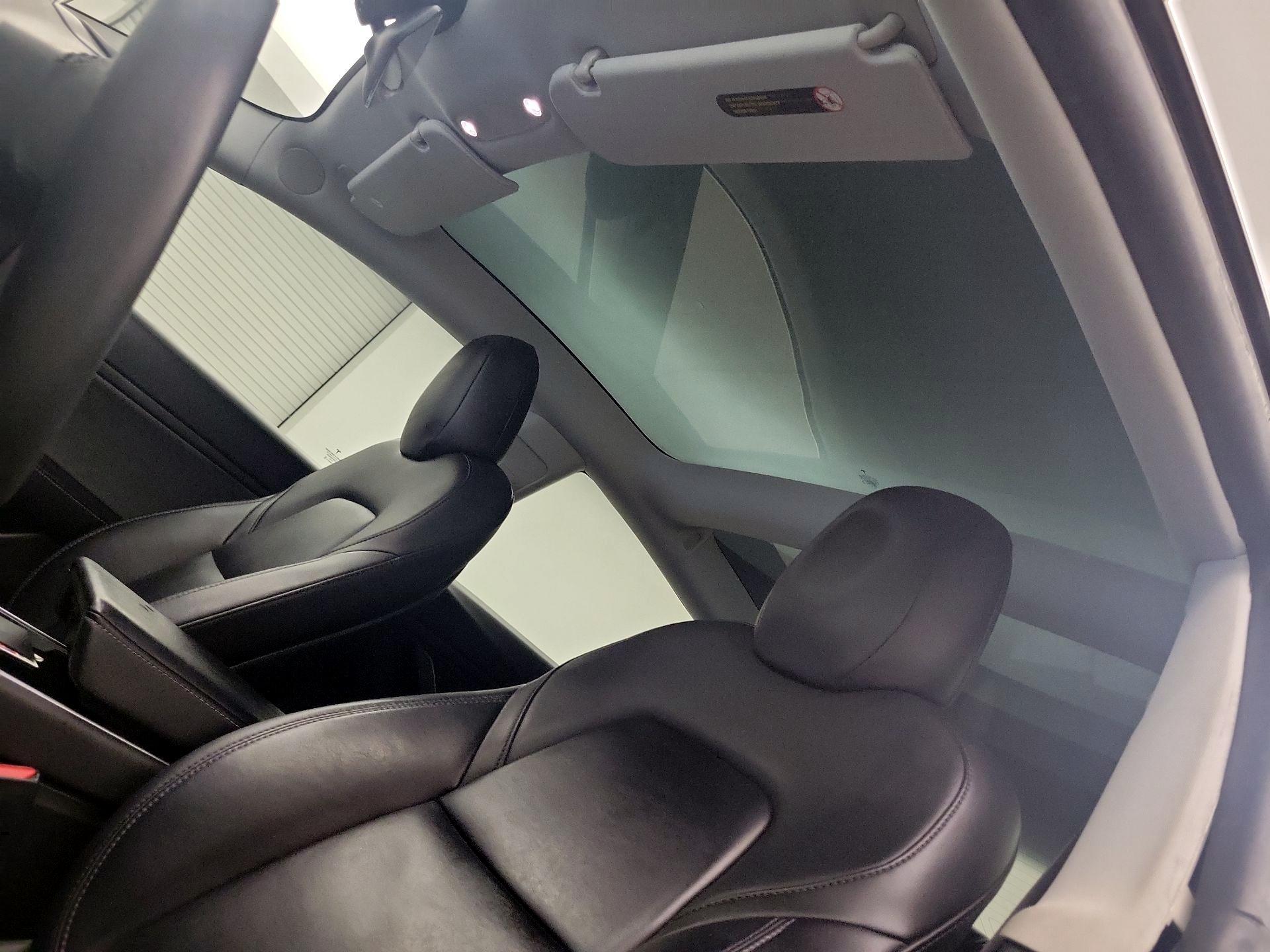 Thumbnail: 2020 Tesla Model 3 - 16