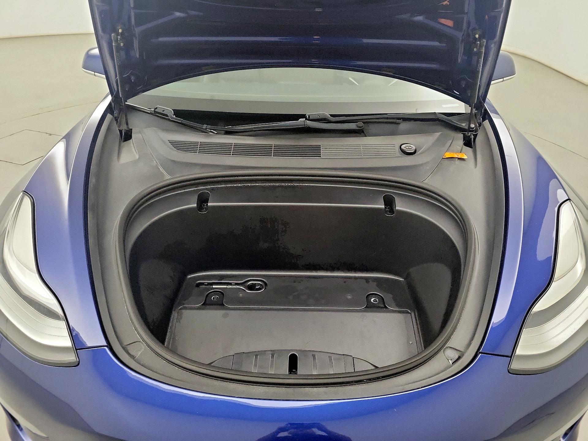 Thumbnail: 2020 Tesla Model 3 - 19
