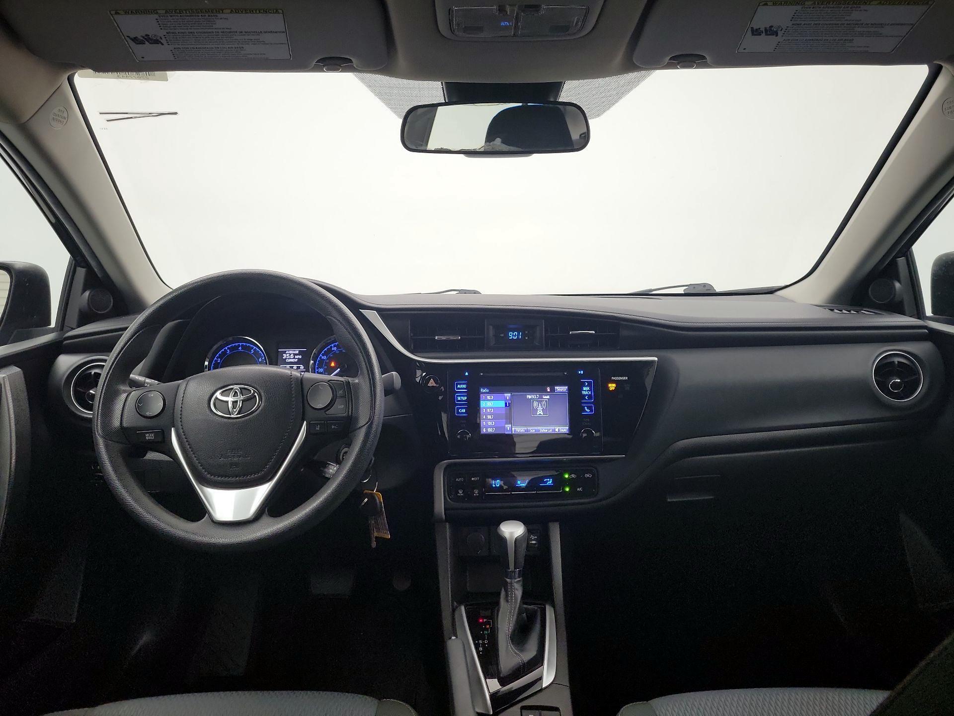 Thumbnail: 2017 Toyota Corolla - 9