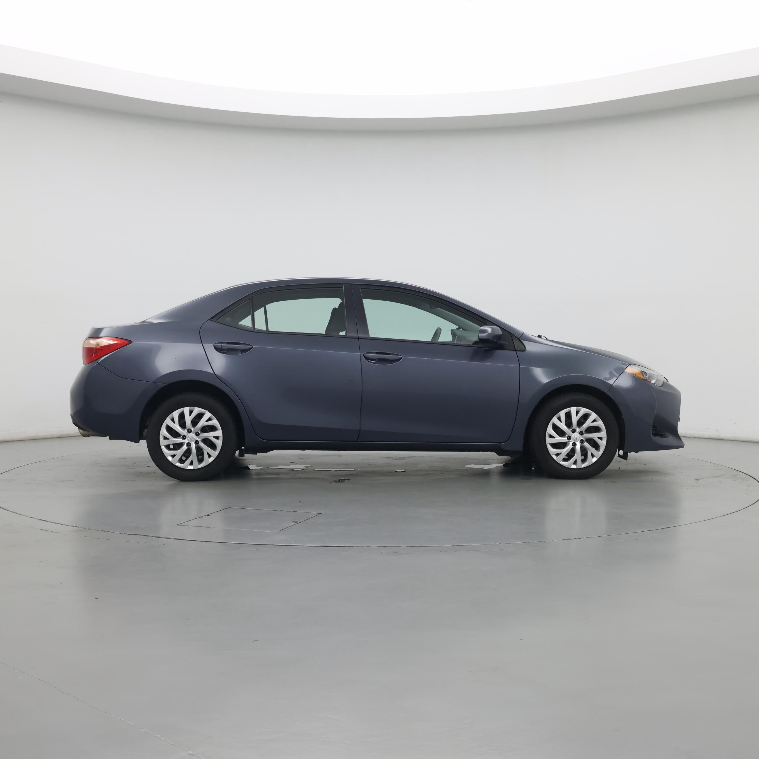 Thumbnail: 2017 Toyota Corolla - 7