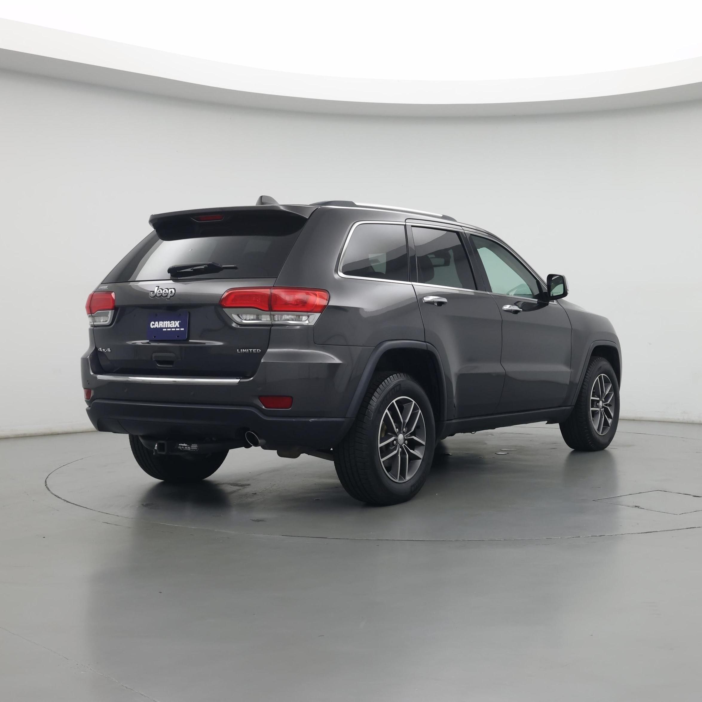 Thumbnail: 2017 Jeep Grand Cherokee - 8