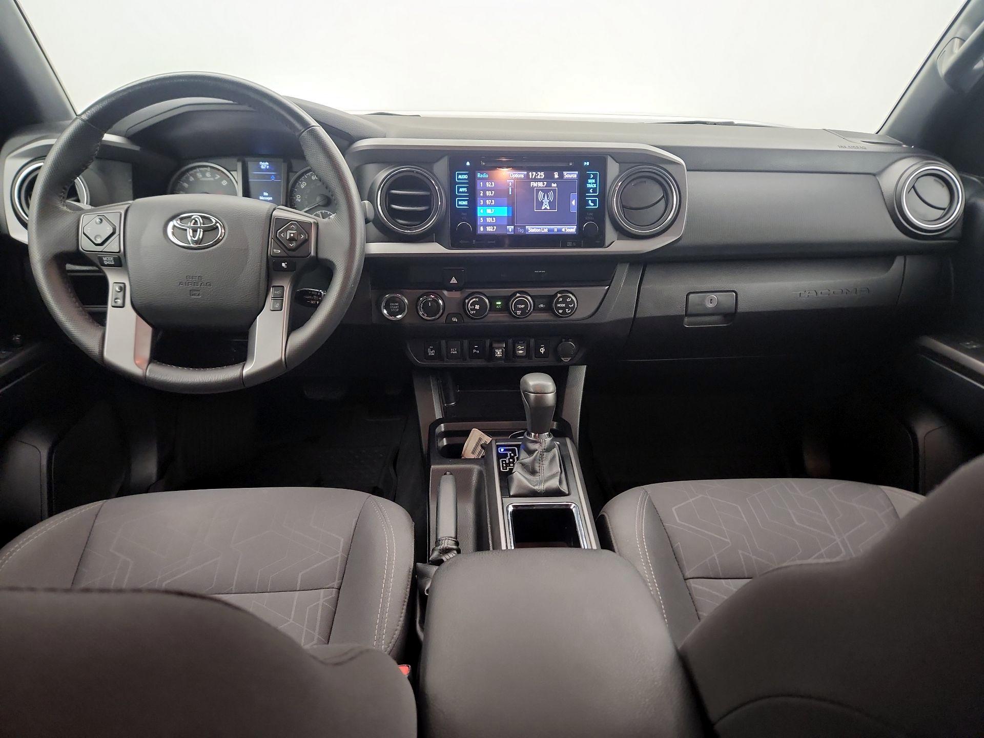 Thumbnail: 2019 Toyota Tacoma - 9