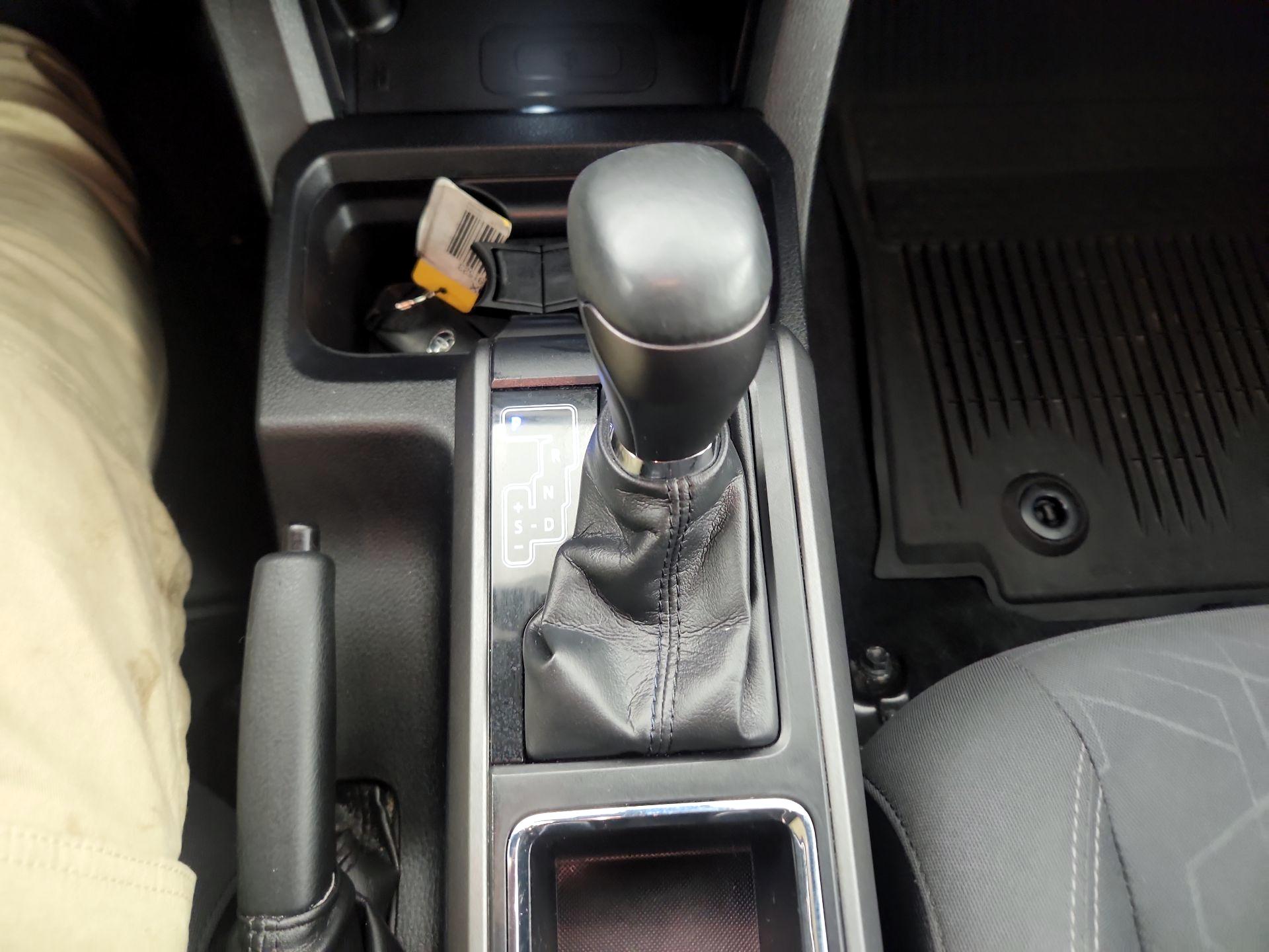 Thumbnail: 2019 Toyota Tacoma - 17