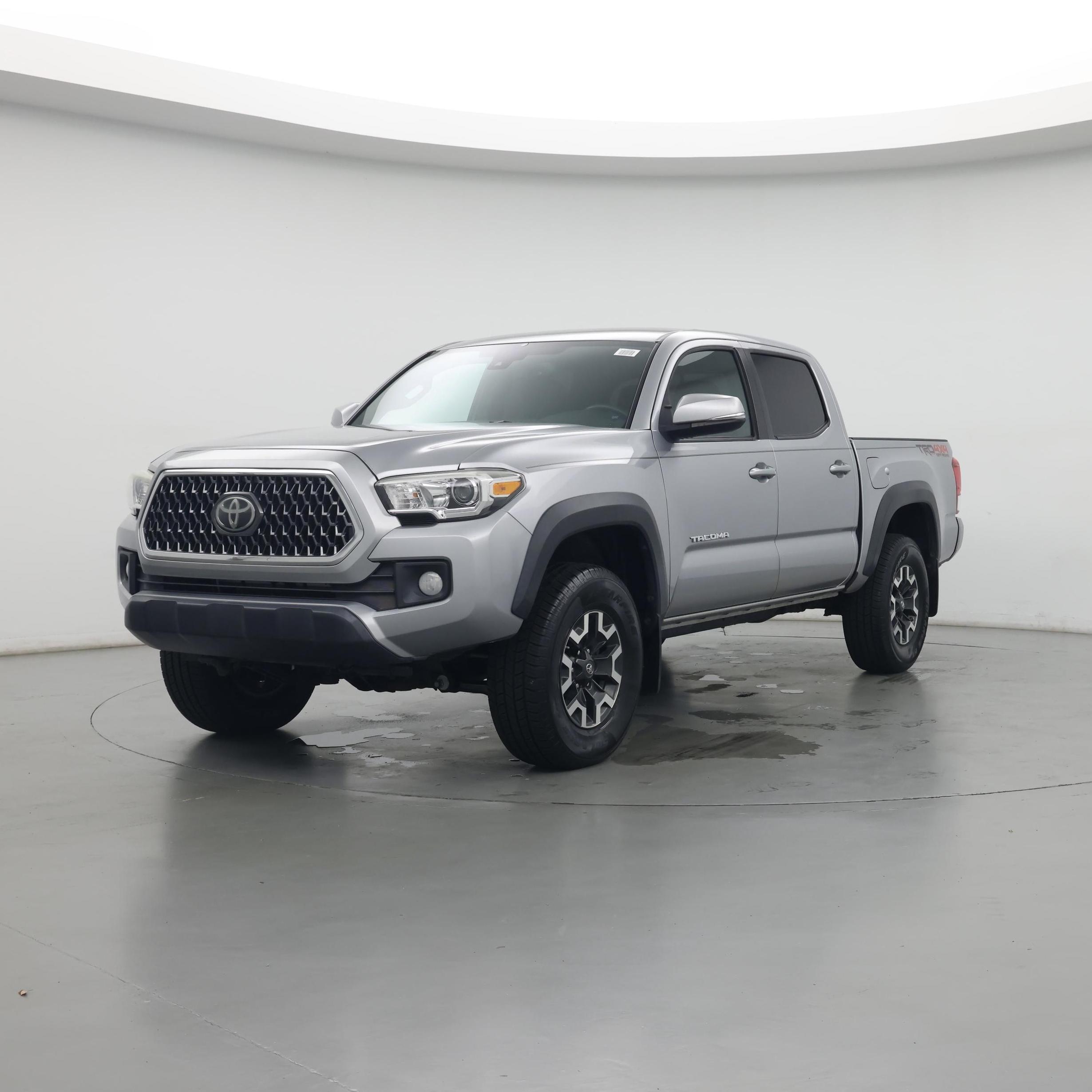 Thumbnail: 2019 Toyota Tacoma - 4