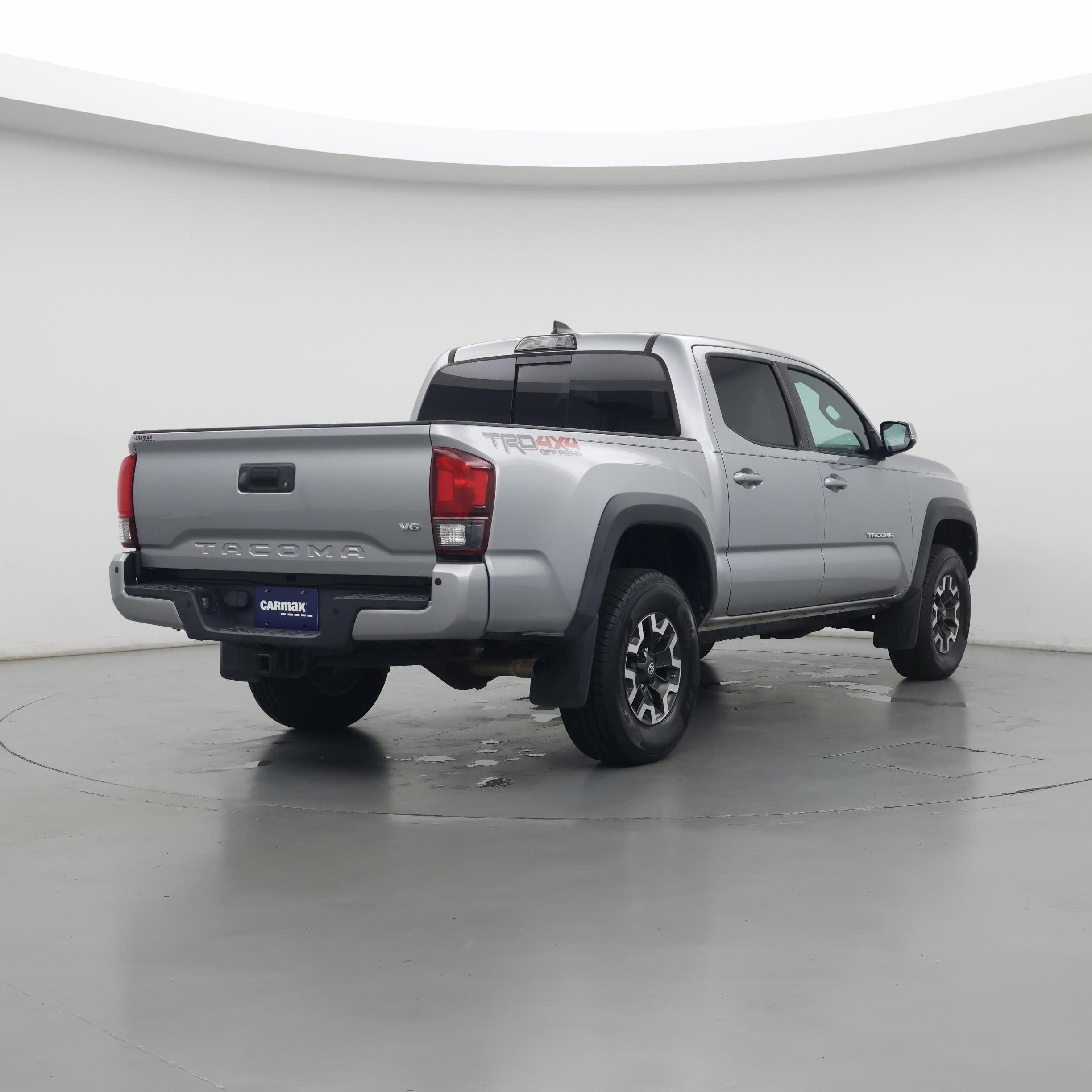 Thumbnail: 2019 Toyota Tacoma - 8