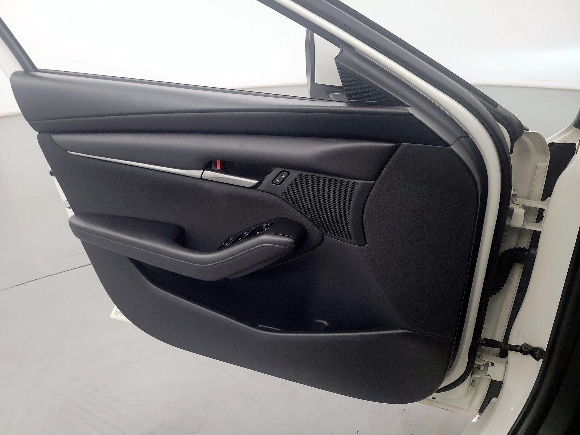 Thumbnail: 2021 Mazda Mazda3 - 12