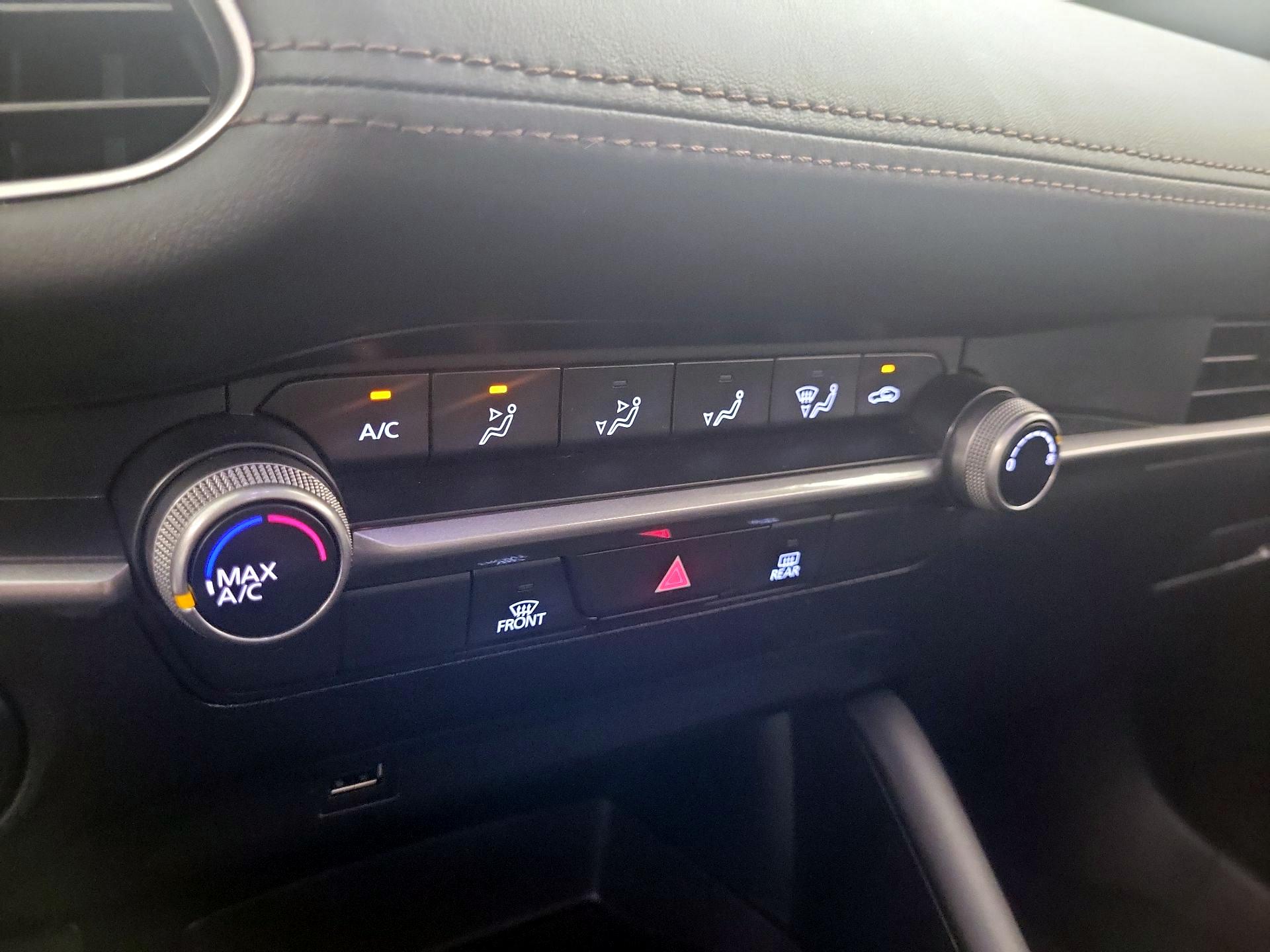 Thumbnail: 2021 Mazda Mazda3 - 16