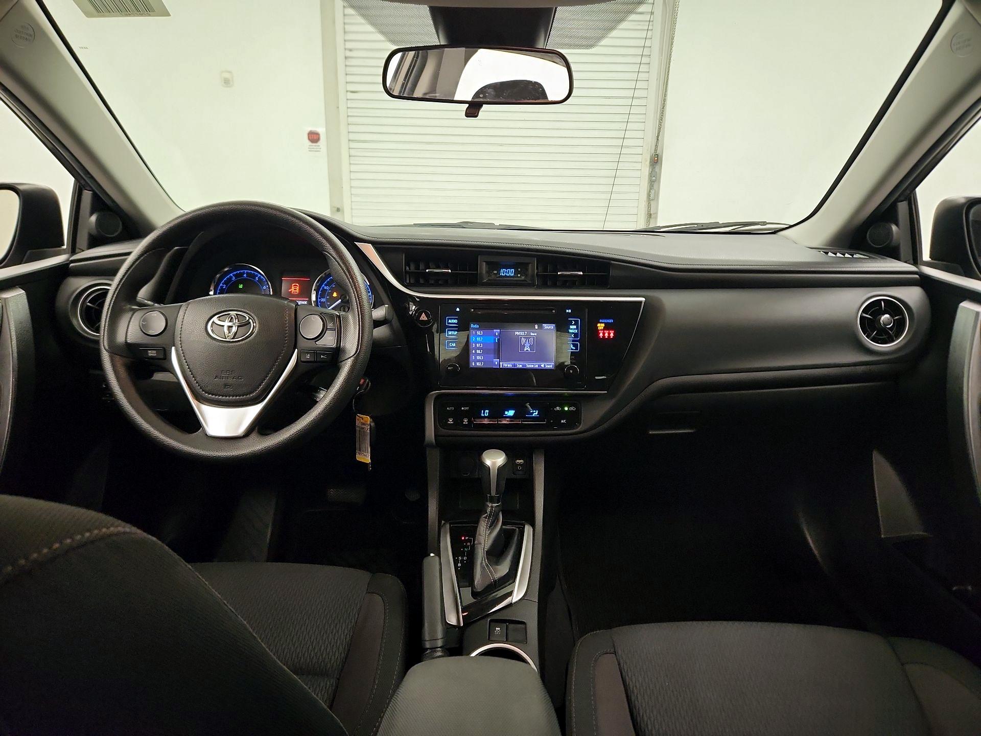 Thumbnail: 2018 Toyota Corolla - 9