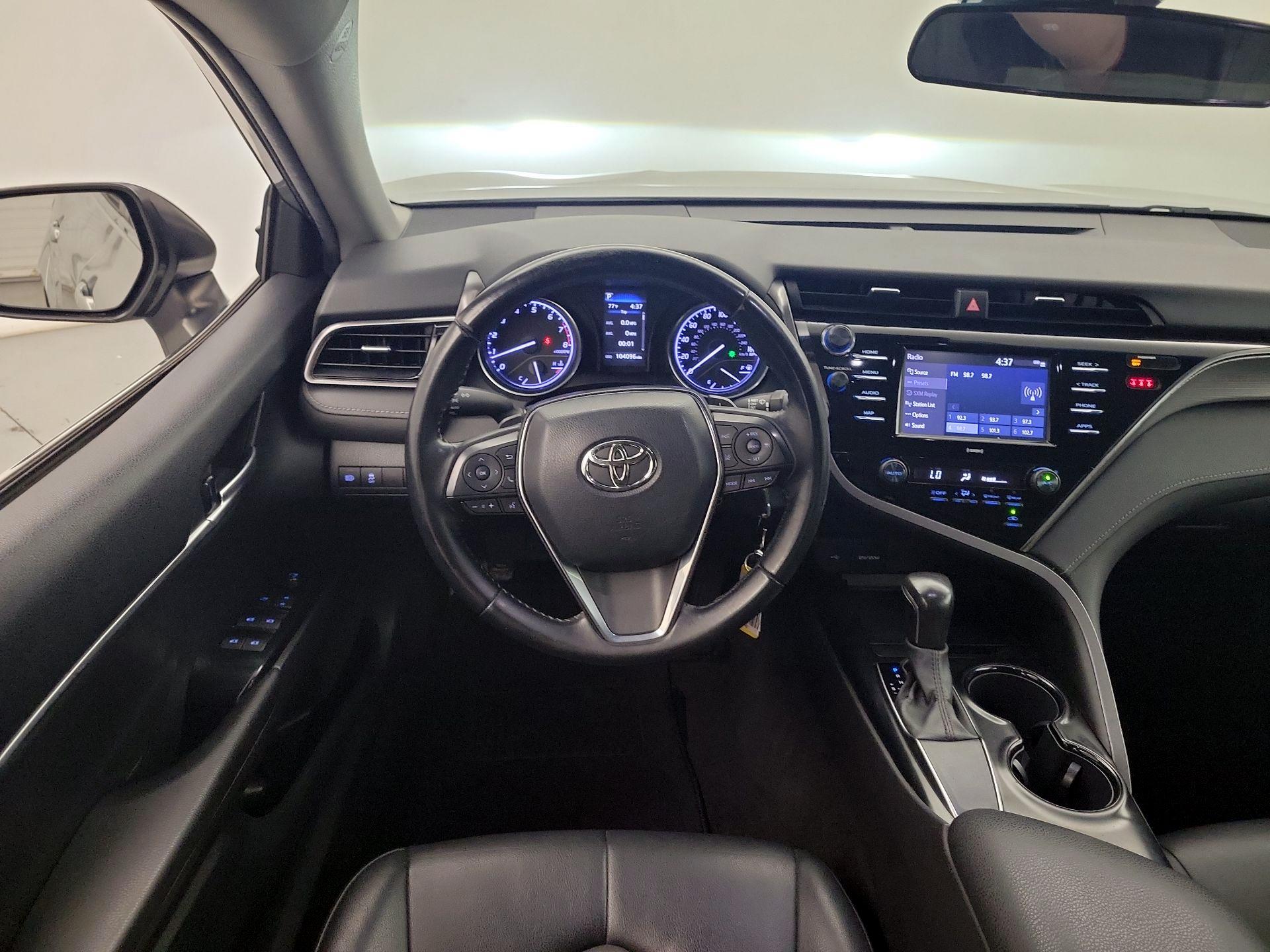 Thumbnail: 2020 Toyota Camry - 10