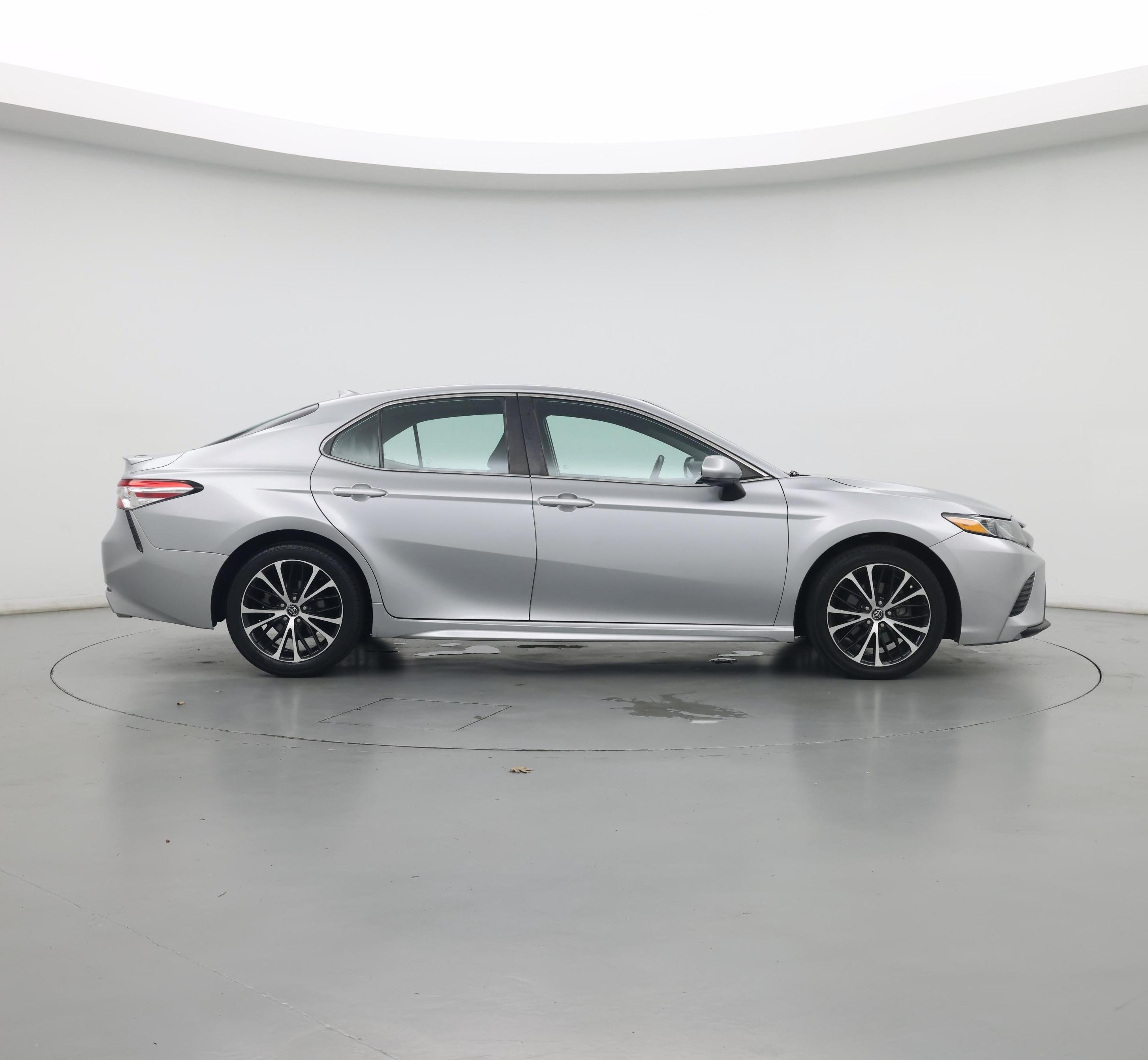 Thumbnail: 2020 Toyota Camry - 7