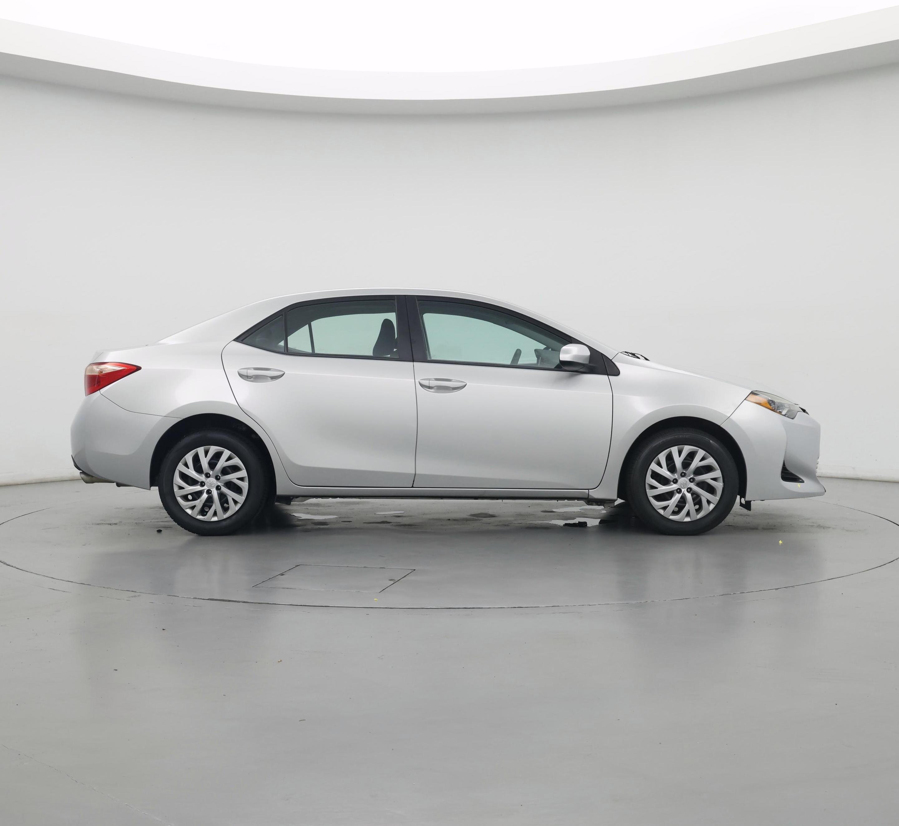Thumbnail: 2018 Toyota Corolla - 7