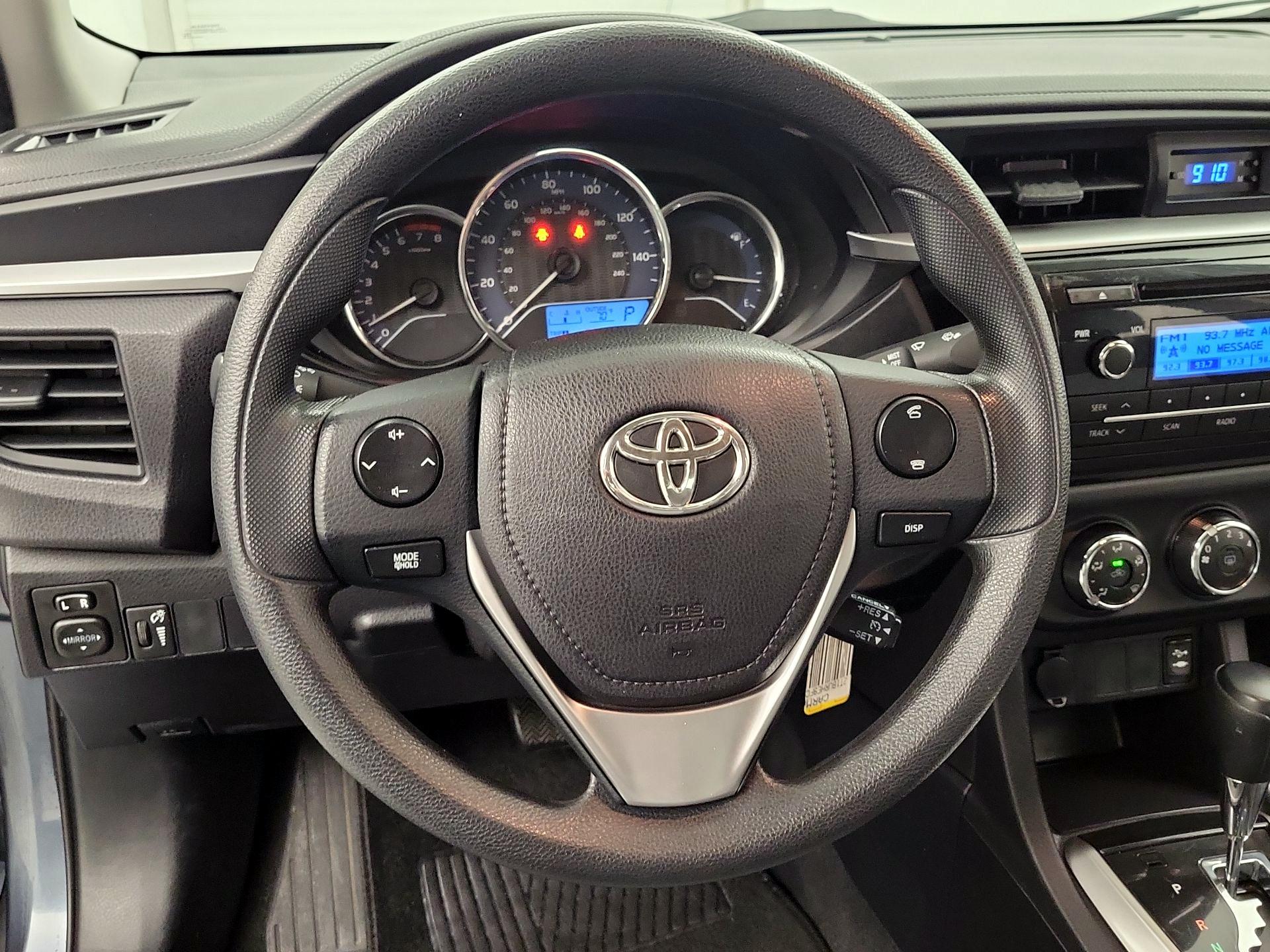 Thumbnail: 2015 Toyota Corolla - 10