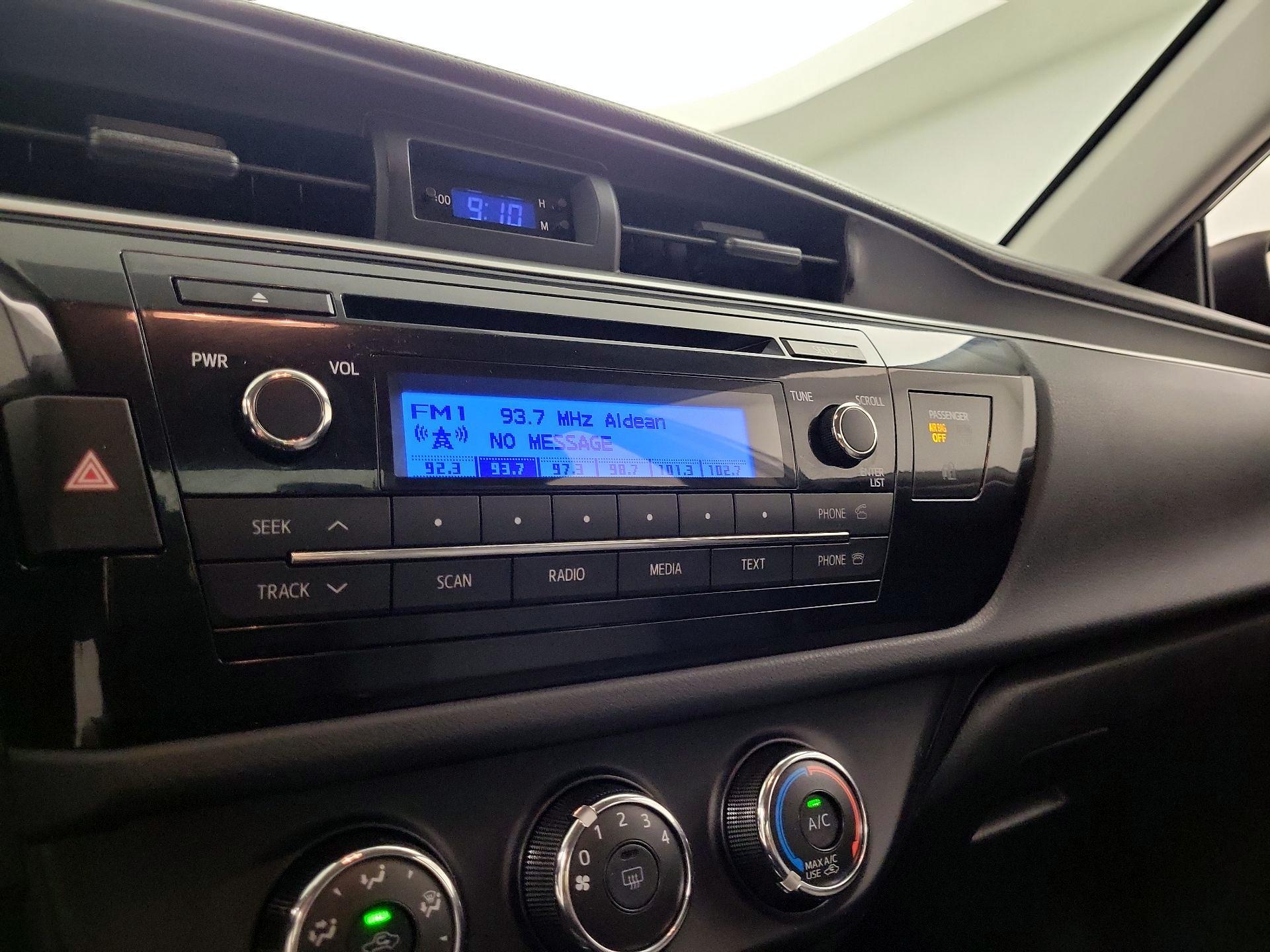 Thumbnail: 2015 Toyota Corolla - 14