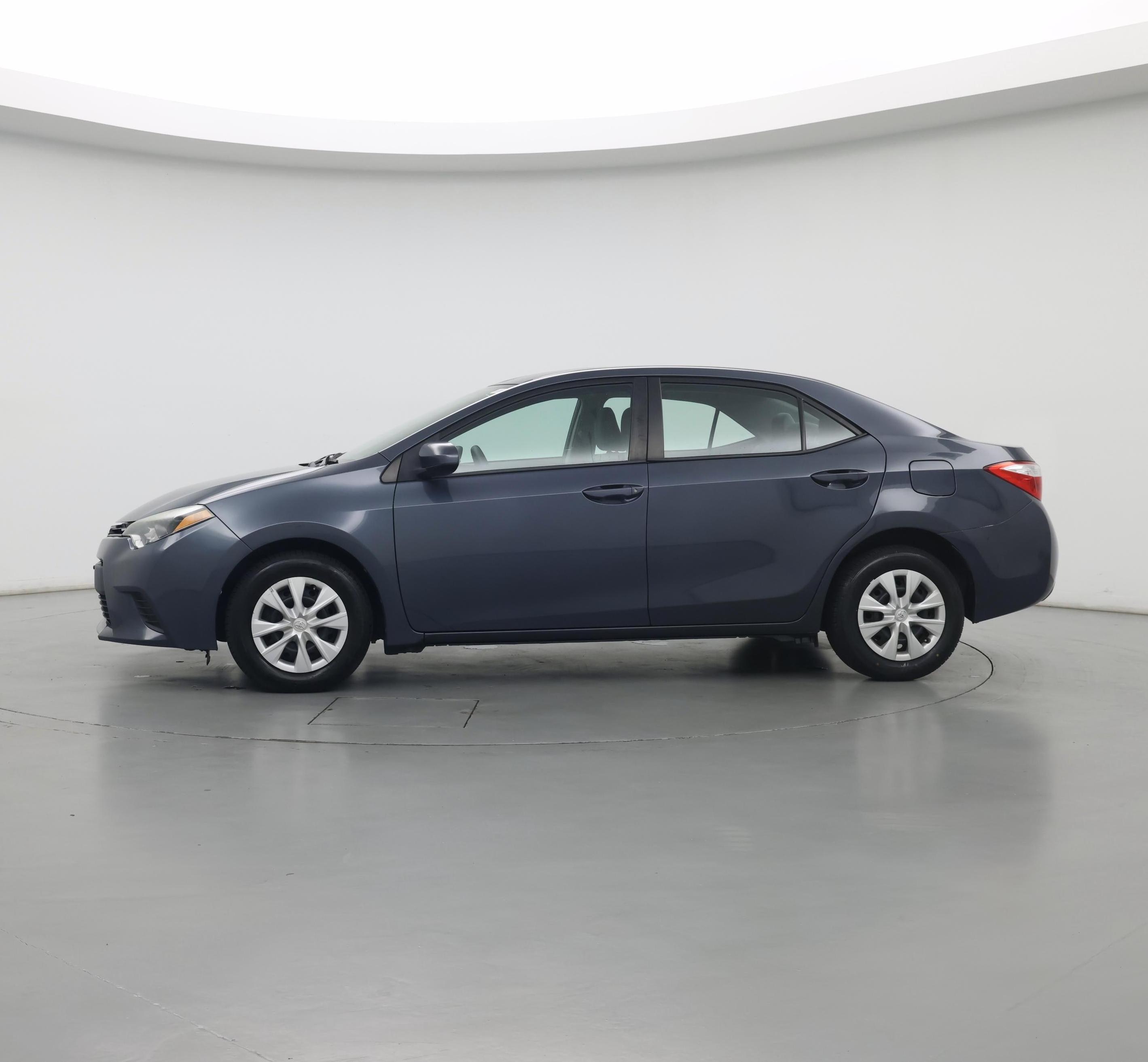 Thumbnail: 2015 Toyota Corolla - 3