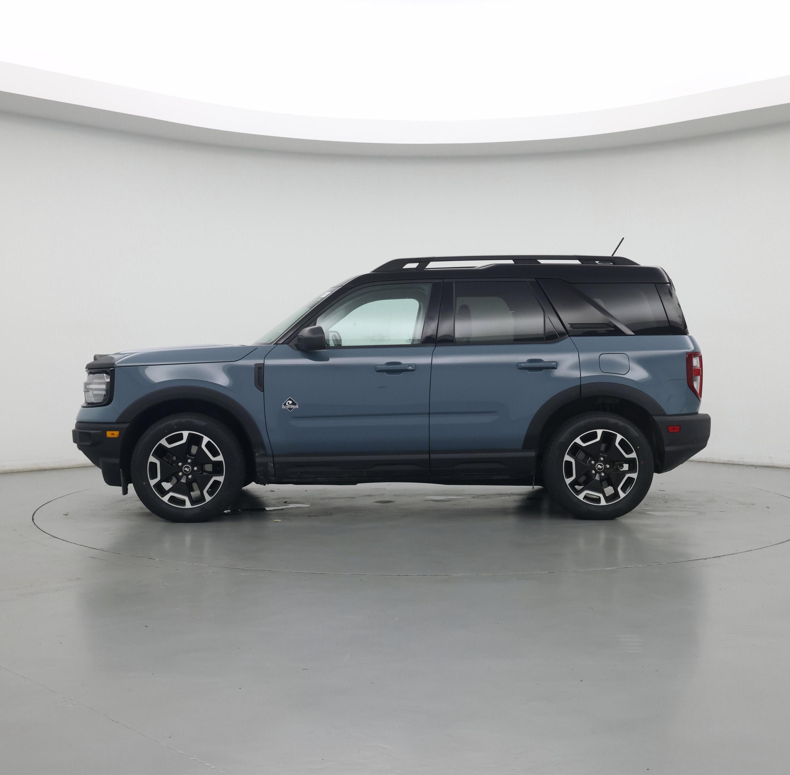 Thumbnail: 2022 Ford Bronco Sport - 3