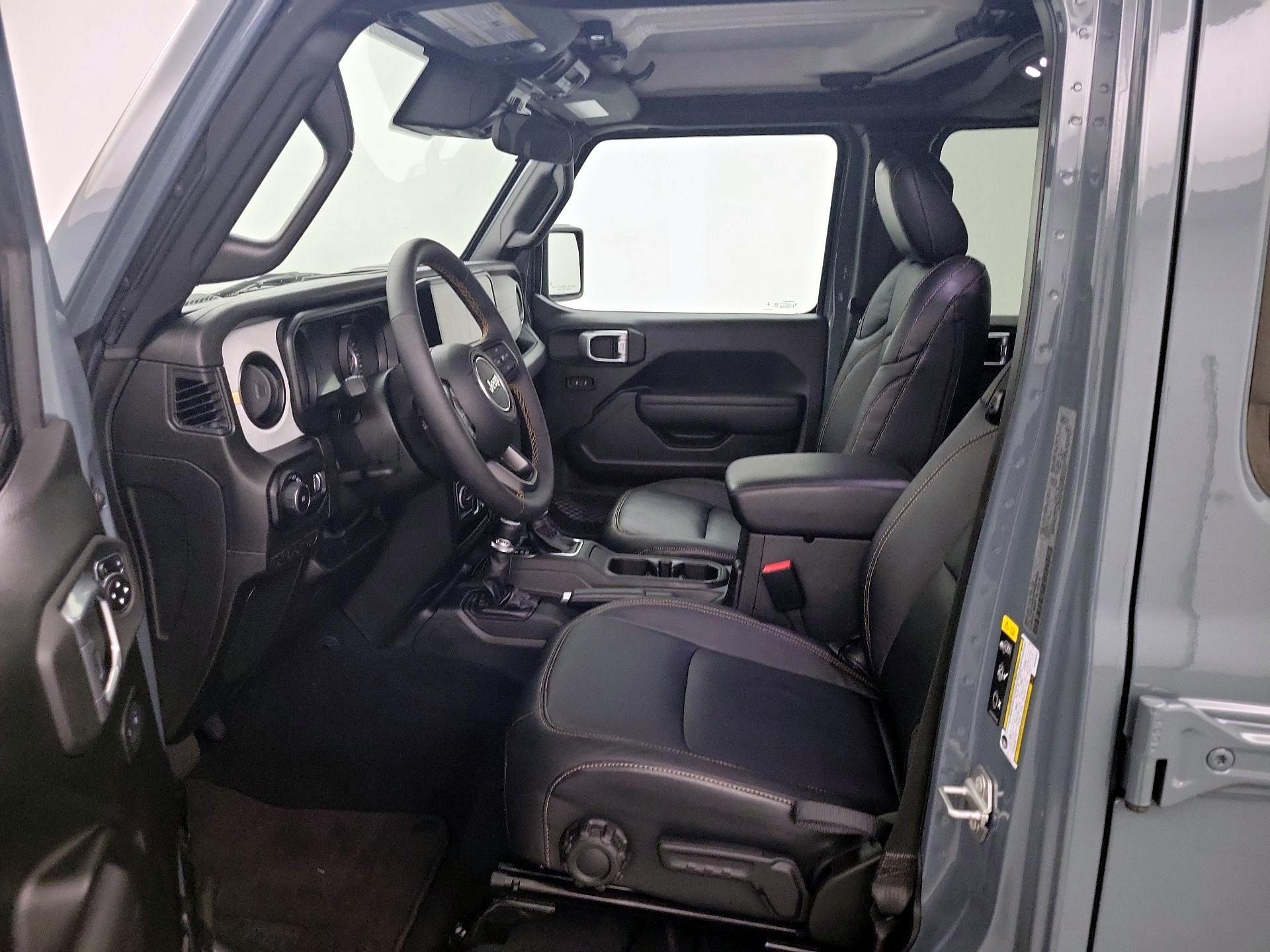Thumbnail: 2024 Jeep Wrangler - 11