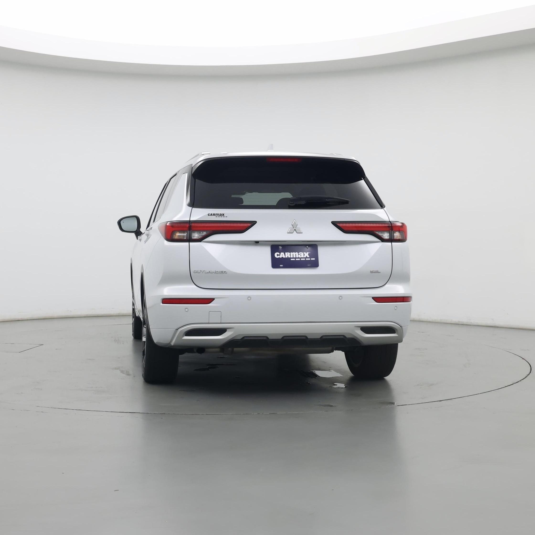 Thumbnail: 2024 Mitsubishi Outlander - 6