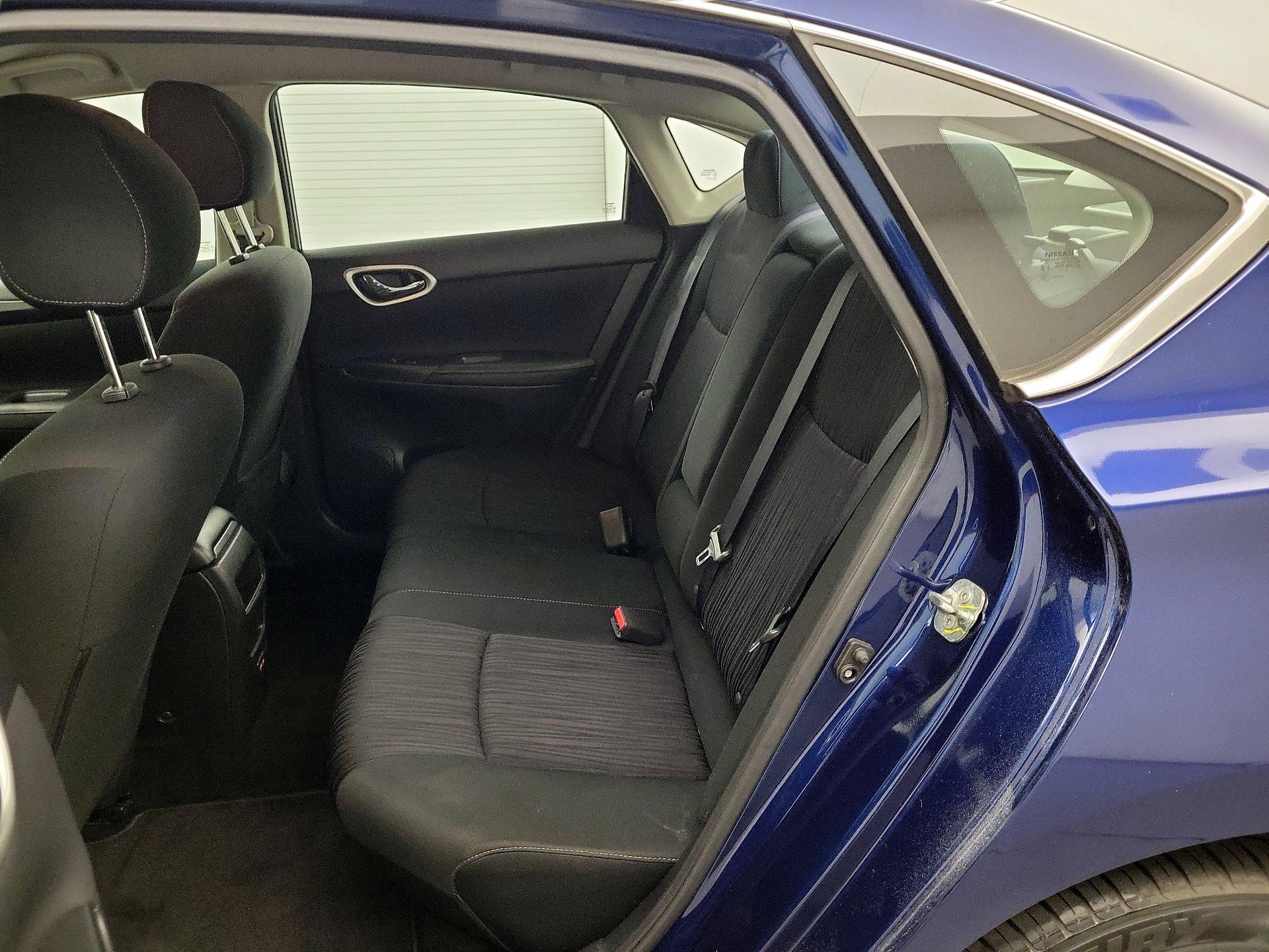 Thumbnail: 2019 Nissan Sentra - 19