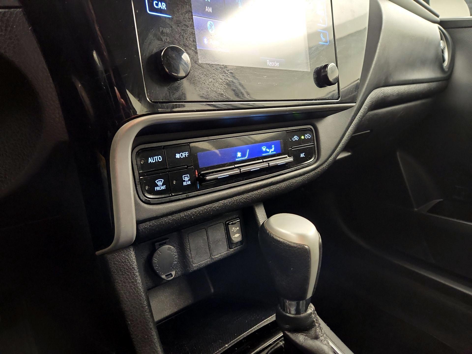 Thumbnail: 2017 Toyota Corolla - 14