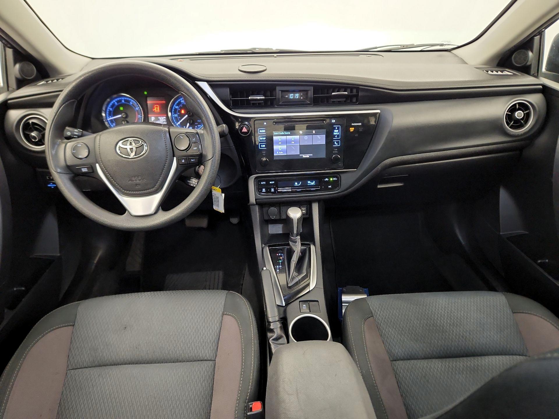 Thumbnail: 2017 Toyota Corolla - 8