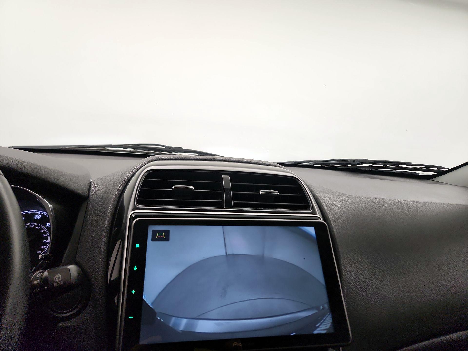 Thumbnail: 2021 Mitsubishi Outlander Sport - 14
