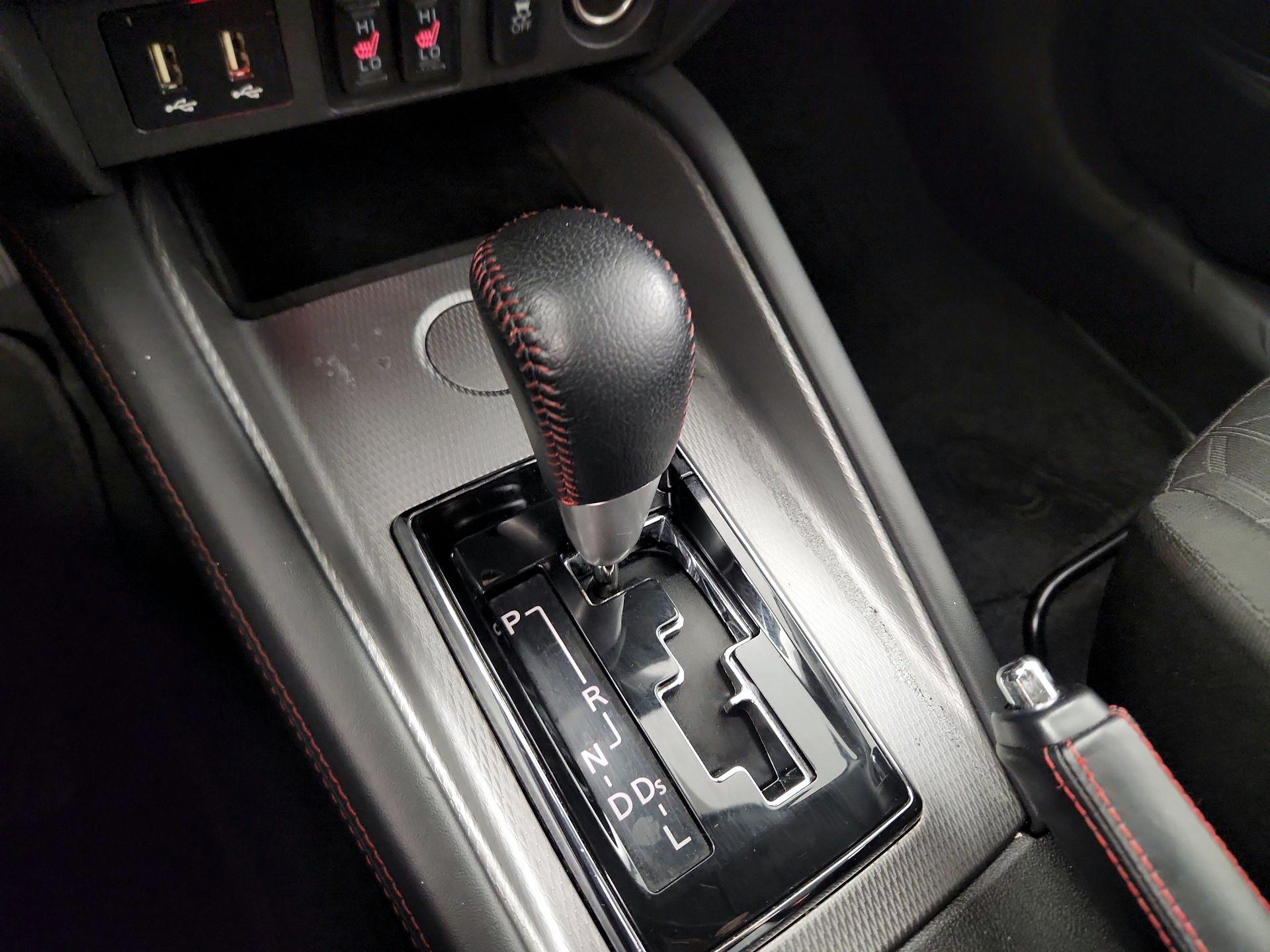 Thumbnail: 2021 Mitsubishi Outlander Sport - 17