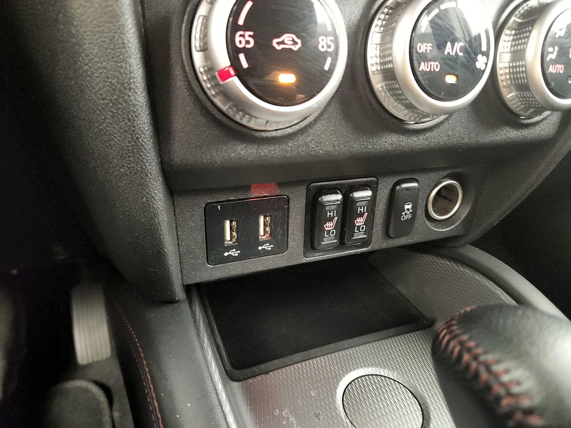 Thumbnail: 2021 Mitsubishi Outlander Sport - 18