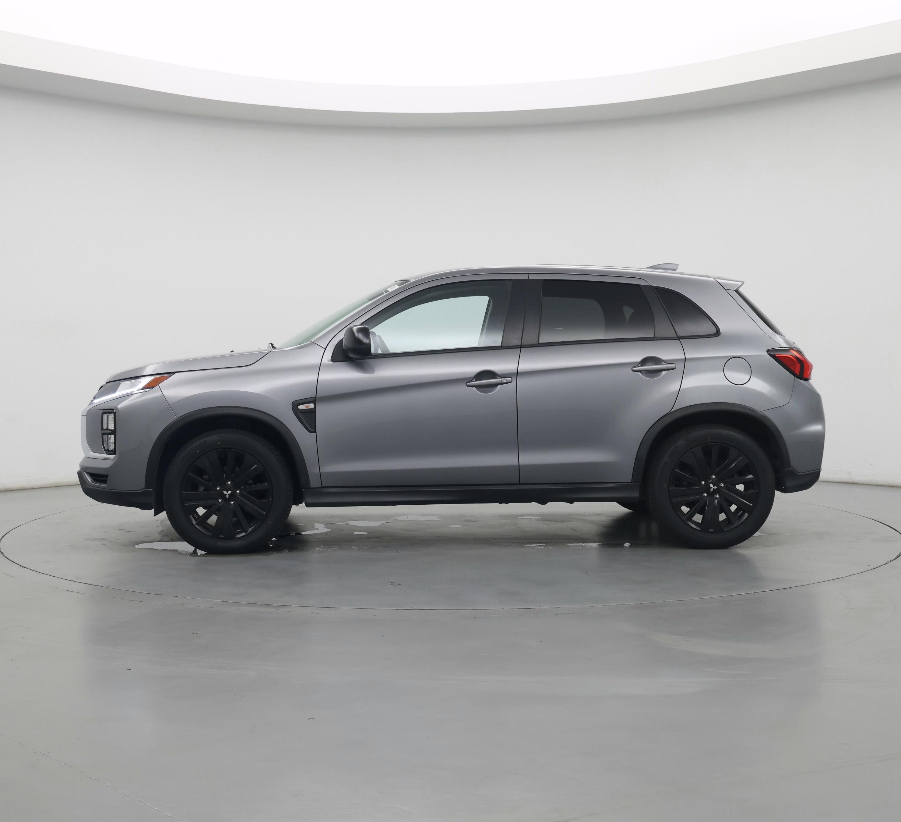 Thumbnail: 2021 Mitsubishi Outlander Sport - 3