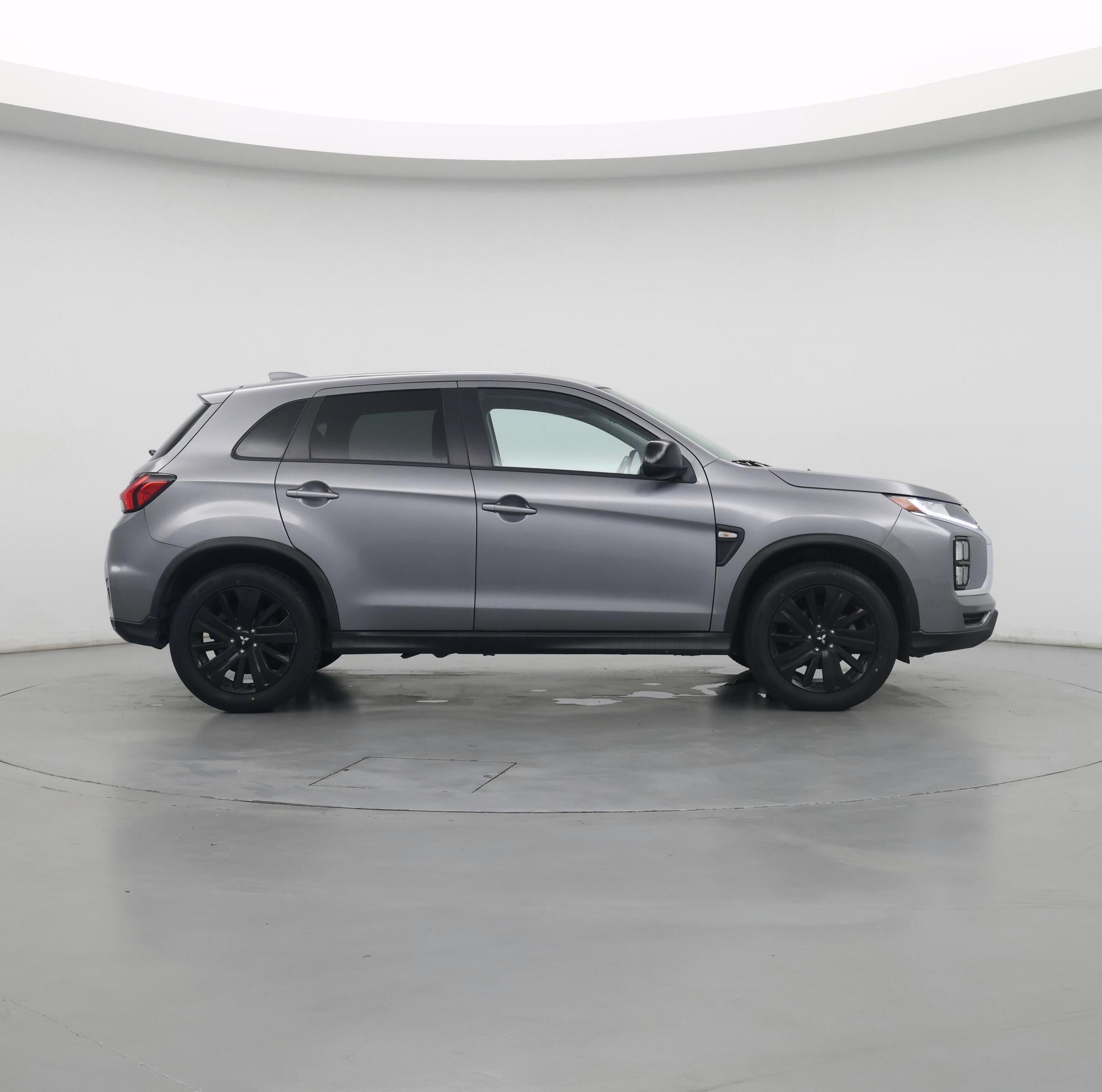 Thumbnail: 2021 Mitsubishi Outlander Sport - 7