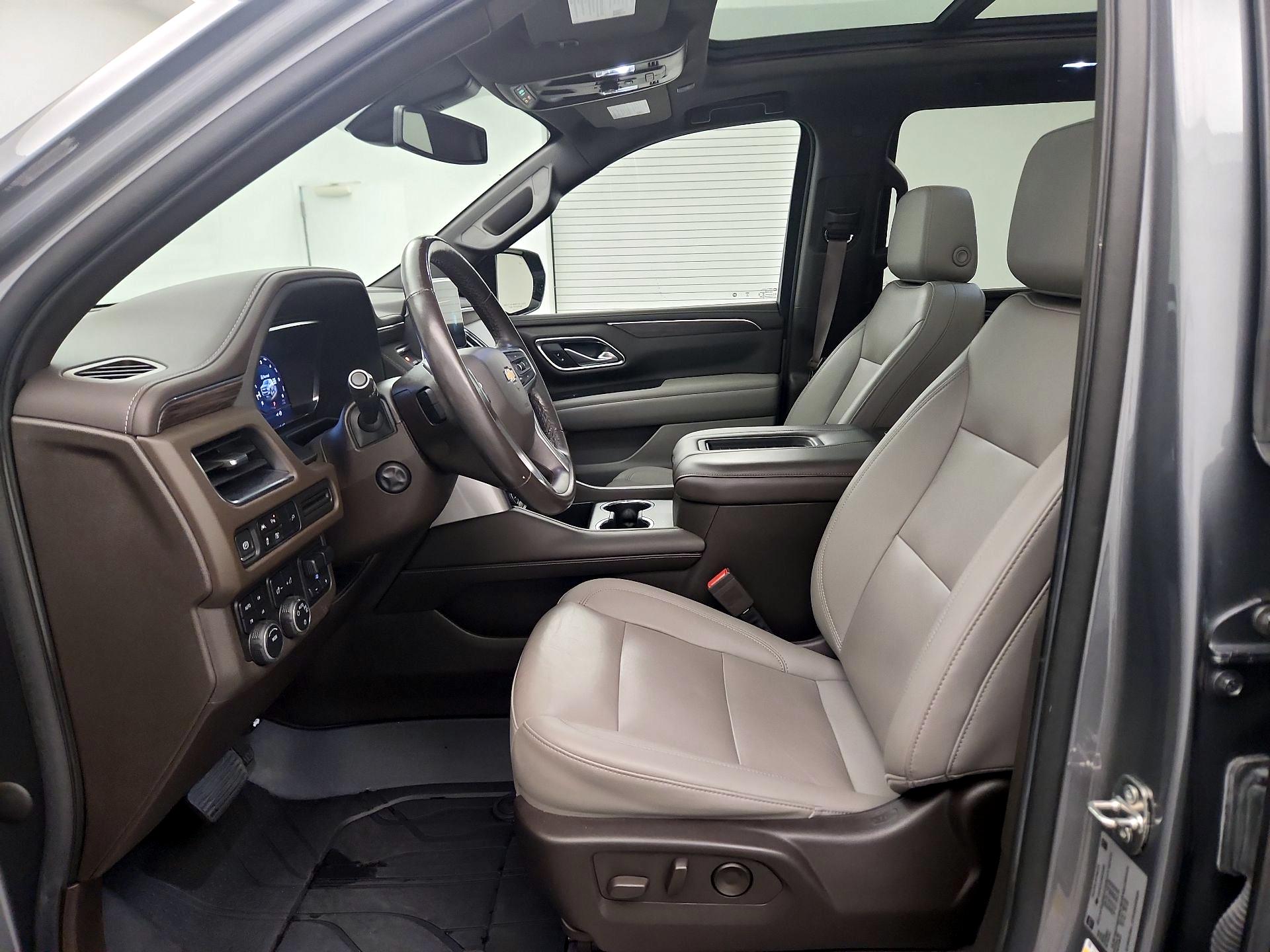 Thumbnail: 2022 Chevrolet Suburban - 11