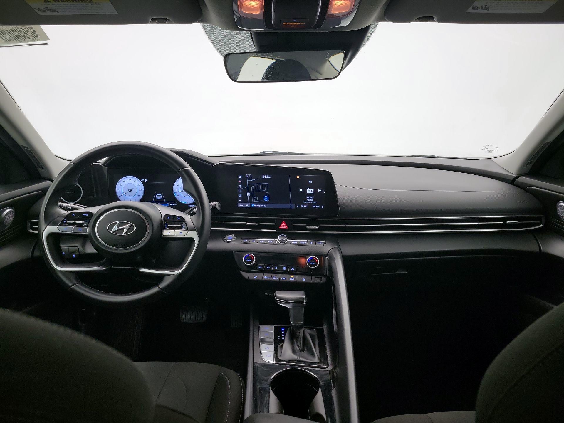 Thumbnail: 2023 Hyundai Elantra - 9