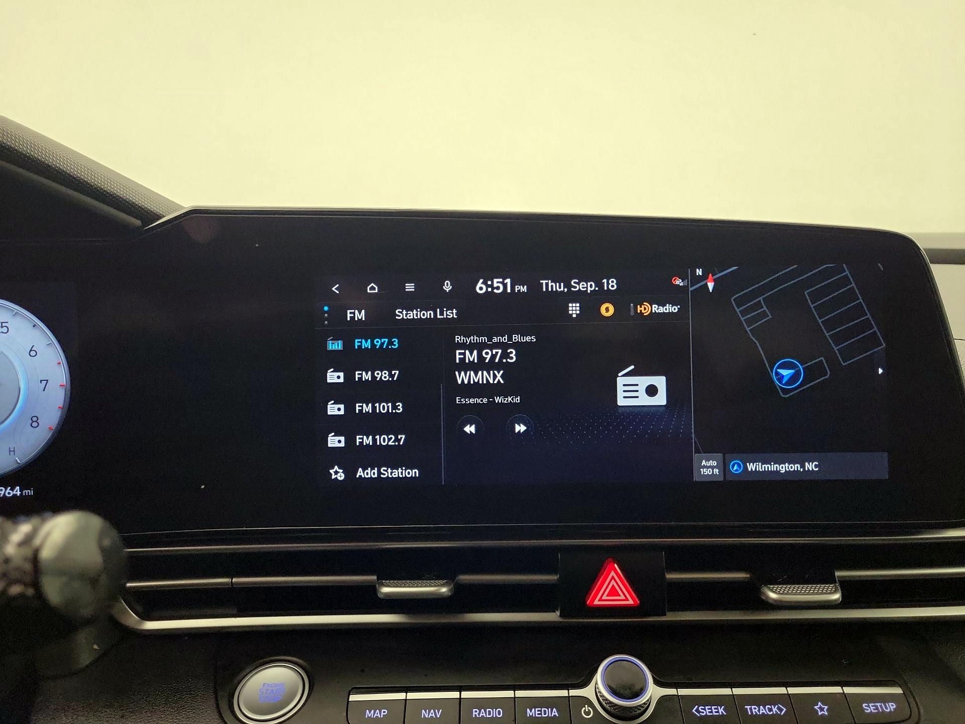 Thumbnail: 2023 Hyundai Elantra - 16