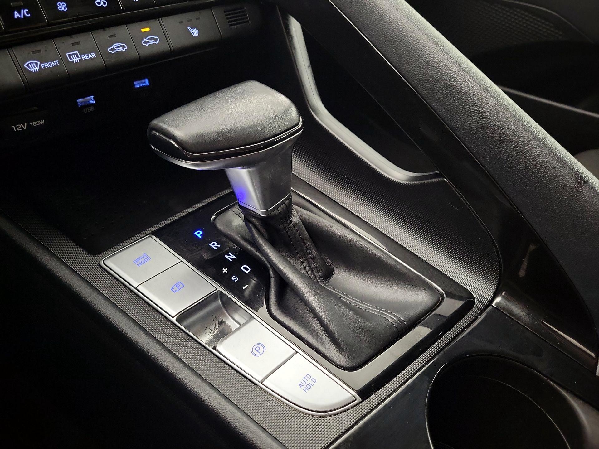 Thumbnail: 2023 Hyundai Elantra - 18
