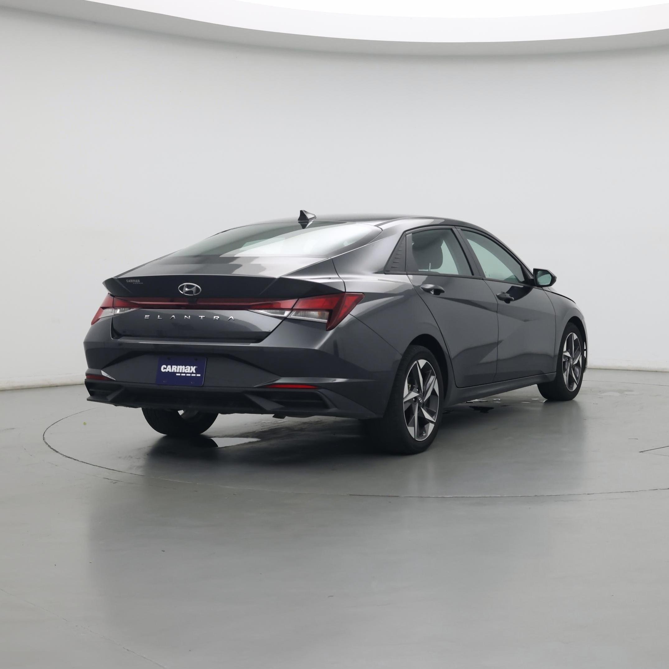 Thumbnail: 2023 Hyundai Elantra - 8
