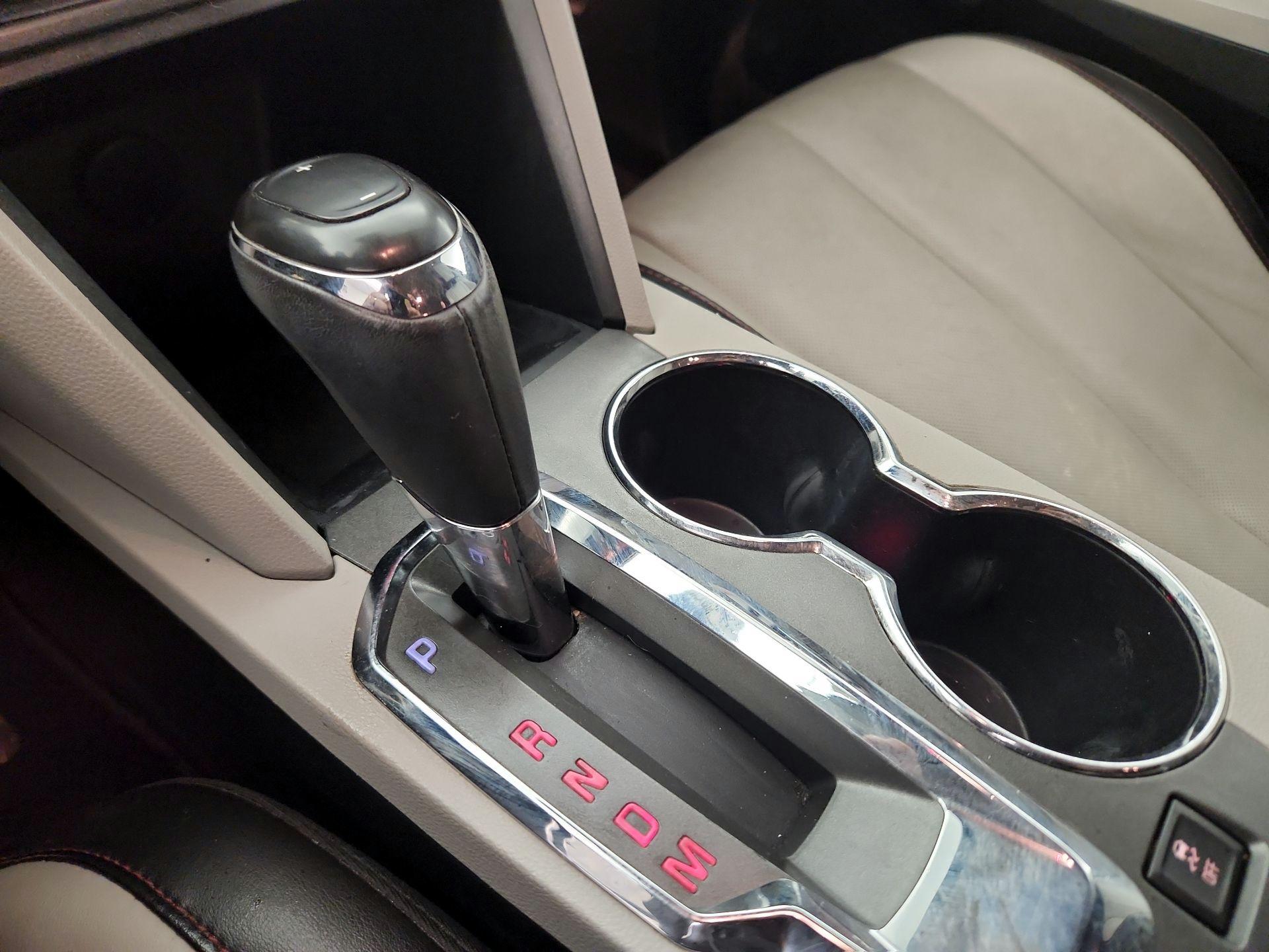Thumbnail: 2016 GMC Terrain - 18