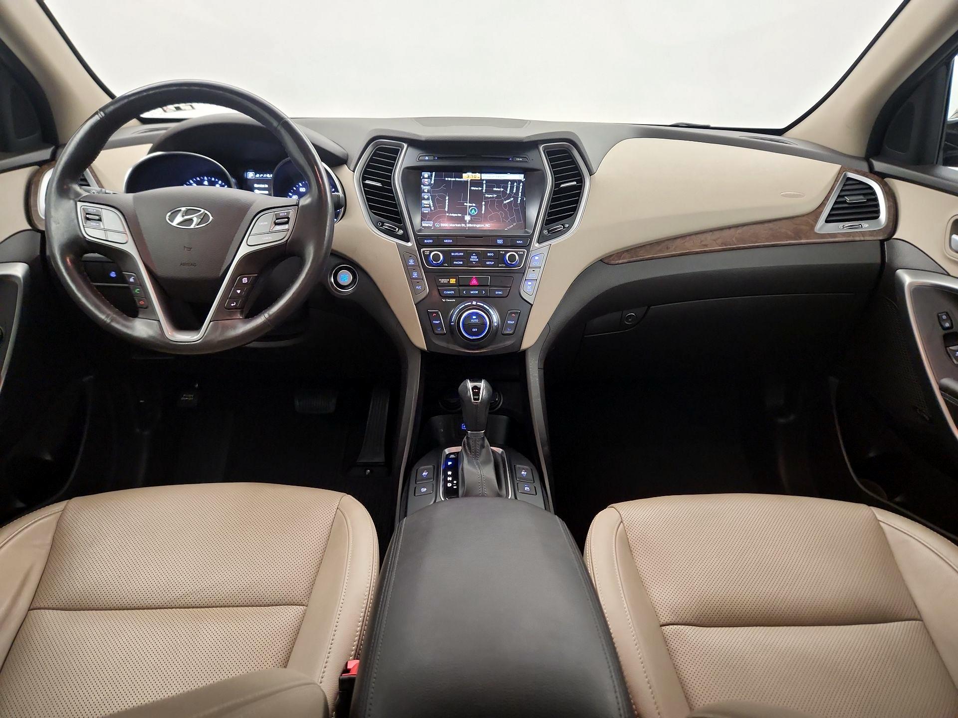Thumbnail: 2017 Hyundai Santa Fe - 9