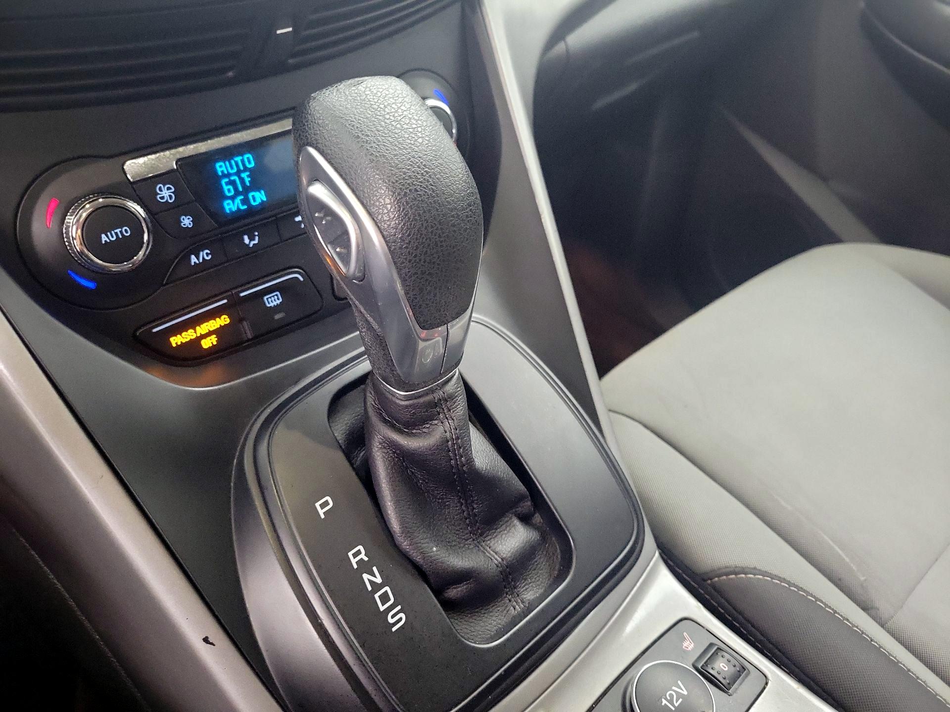 Thumbnail: 2016 Ford Escape - 17