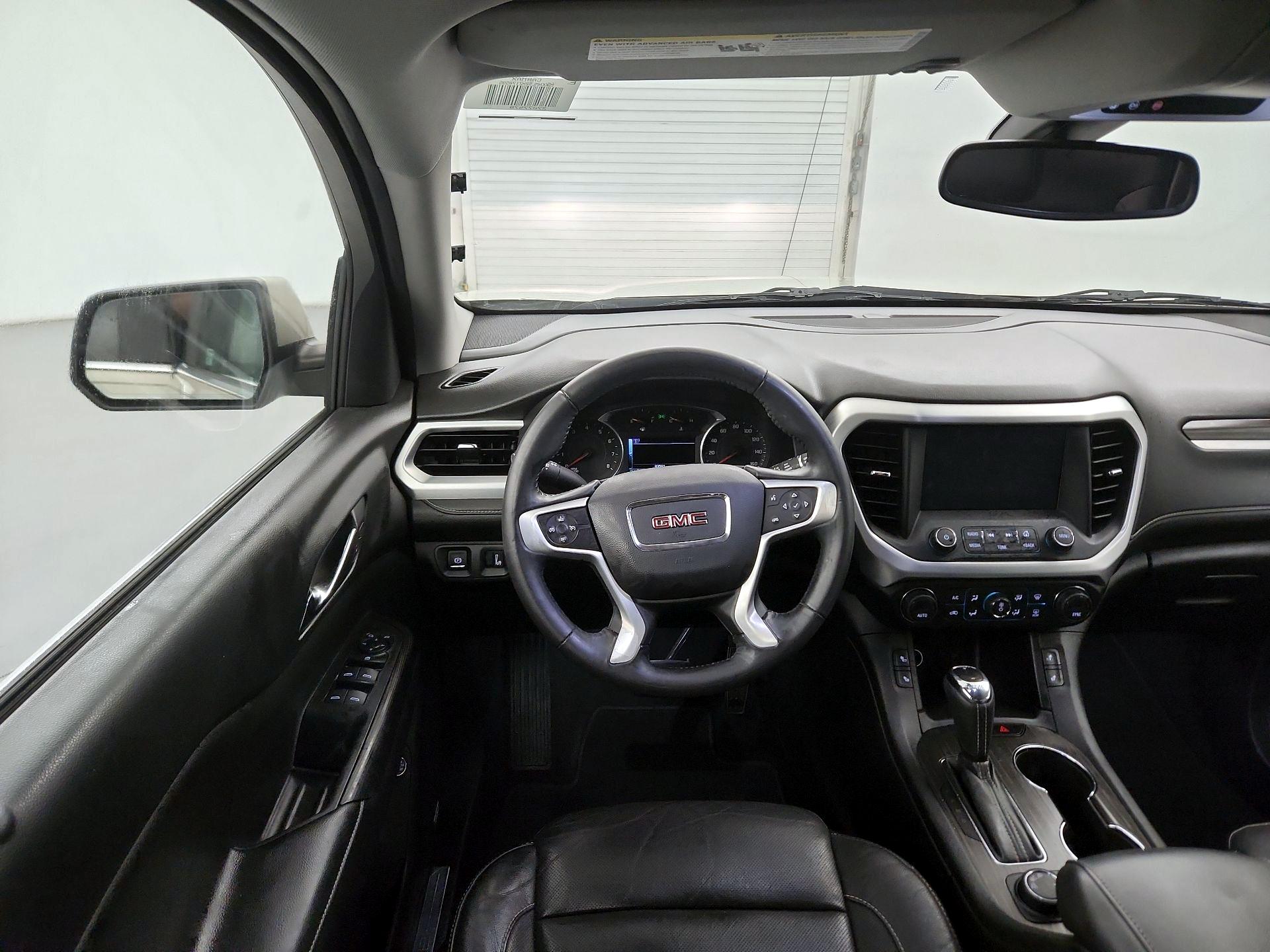 Thumbnail: 2017 GMC Acadia - 10