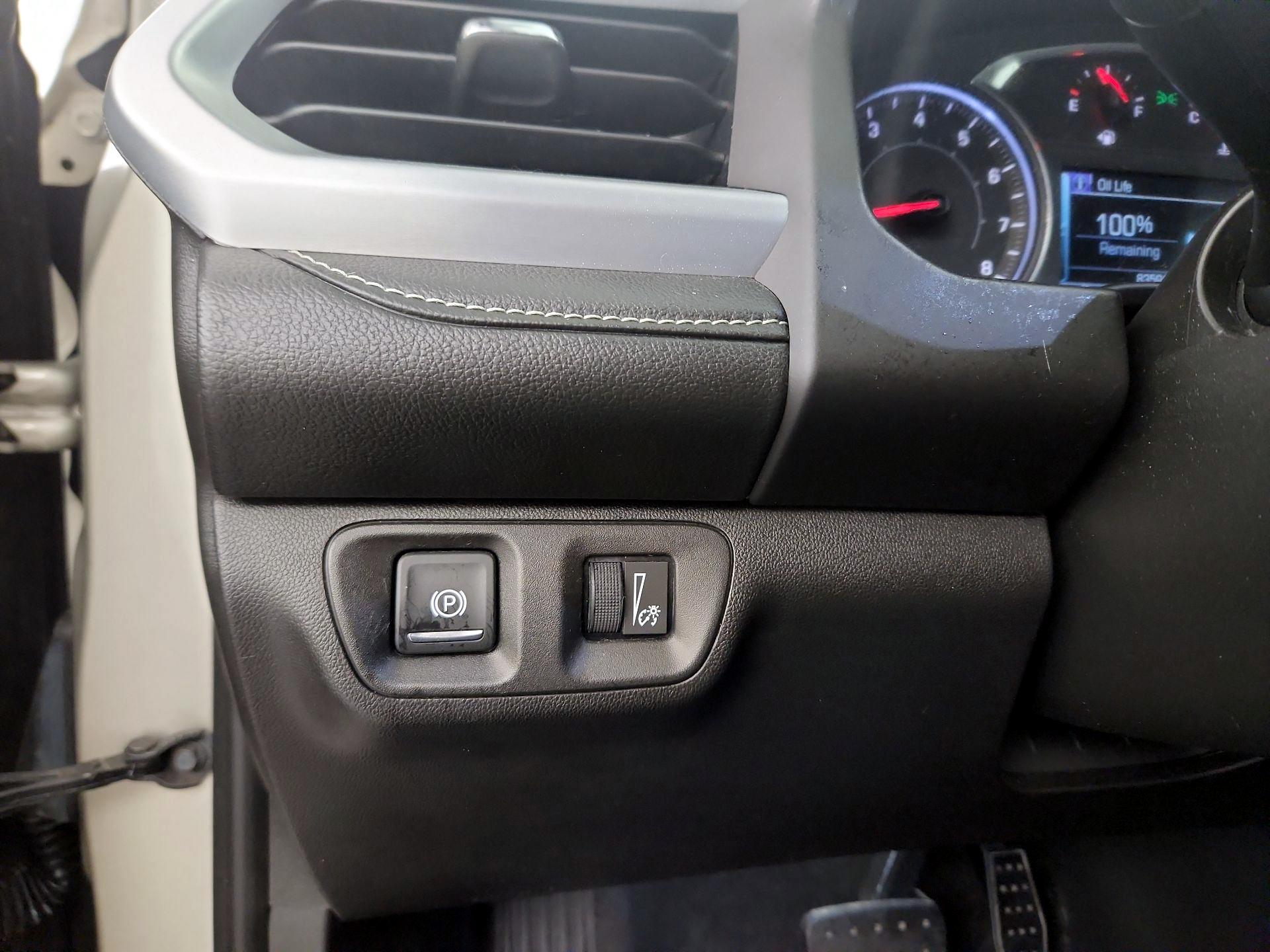 Thumbnail: 2017 GMC Acadia - 13
