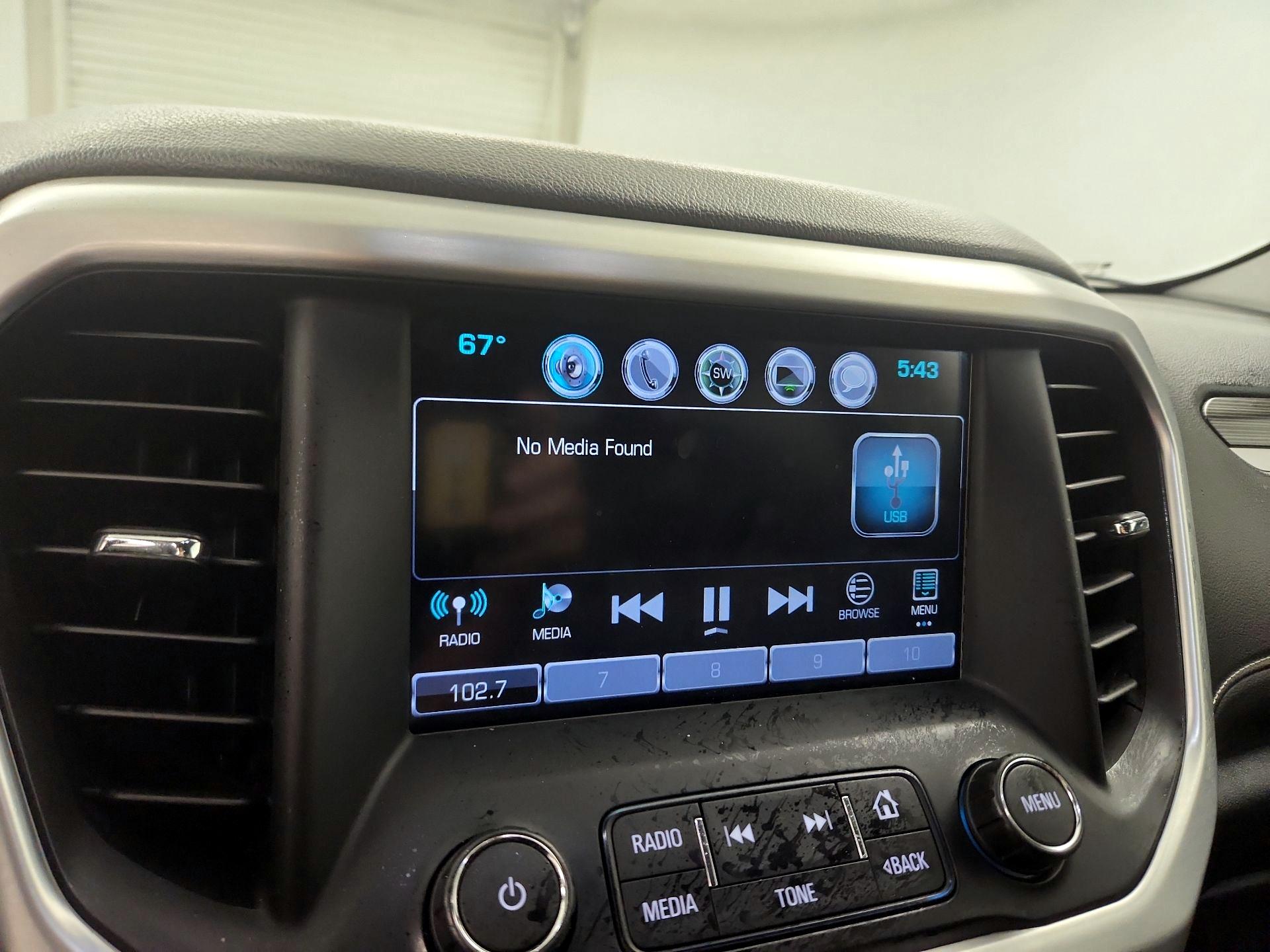 Thumbnail: 2017 GMC Acadia - 16