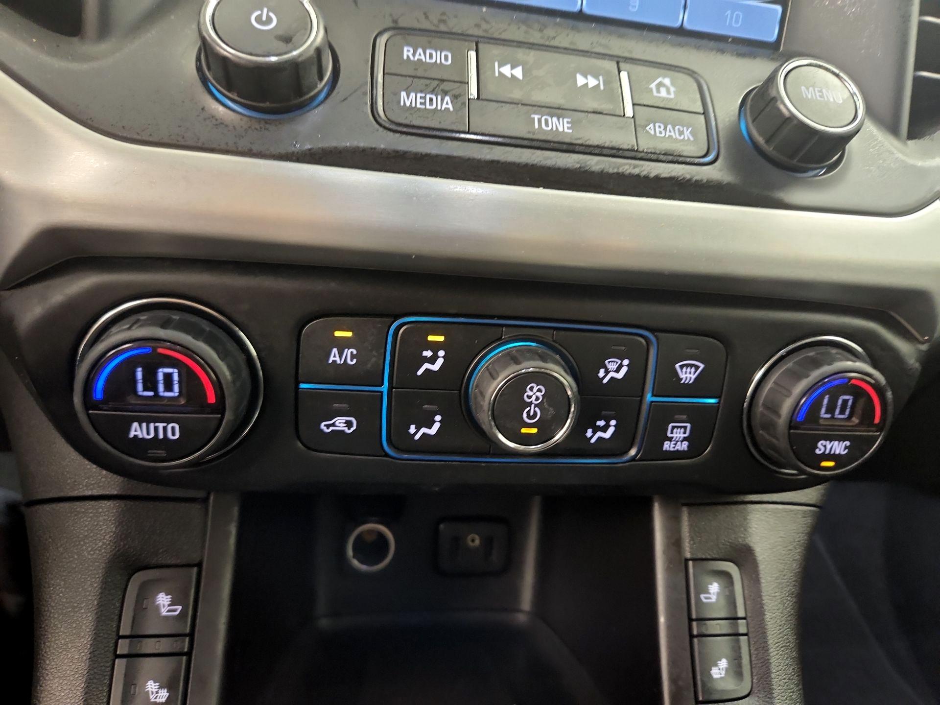 Thumbnail: 2017 GMC Acadia - 17