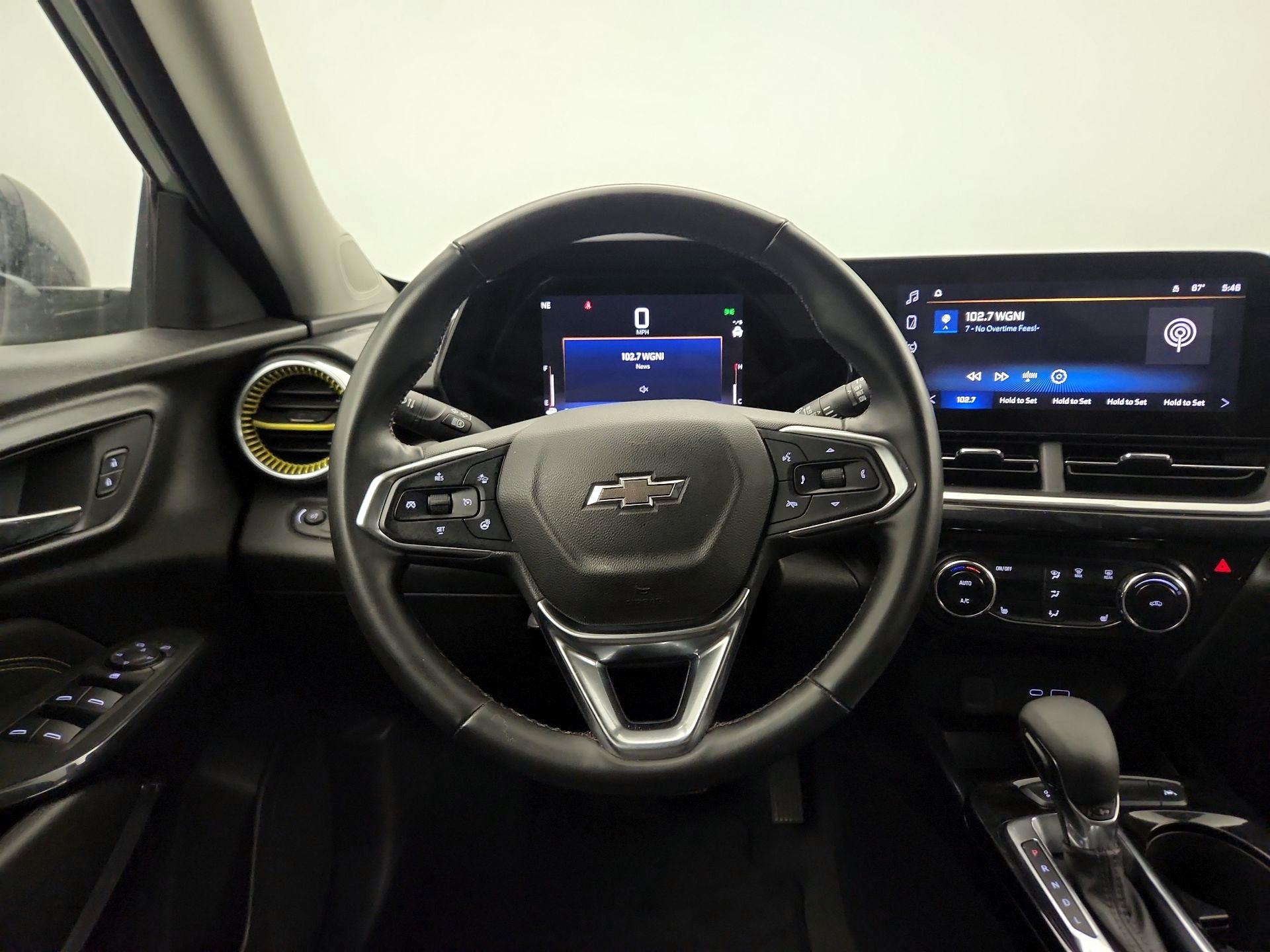 Thumbnail: 2024 Chevrolet Trax - 10