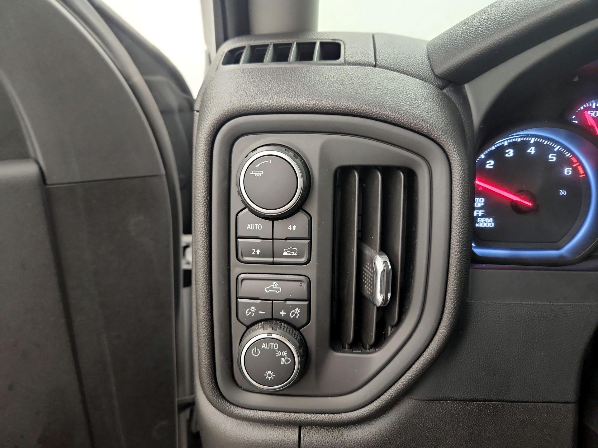 Thumbnail: 2022 Chevrolet Silverado 1500 - 13