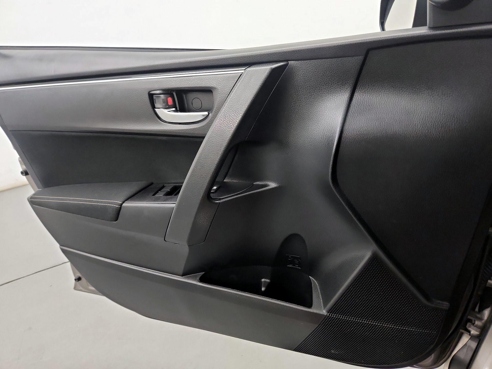 Thumbnail: 2019 Toyota Corolla - 12