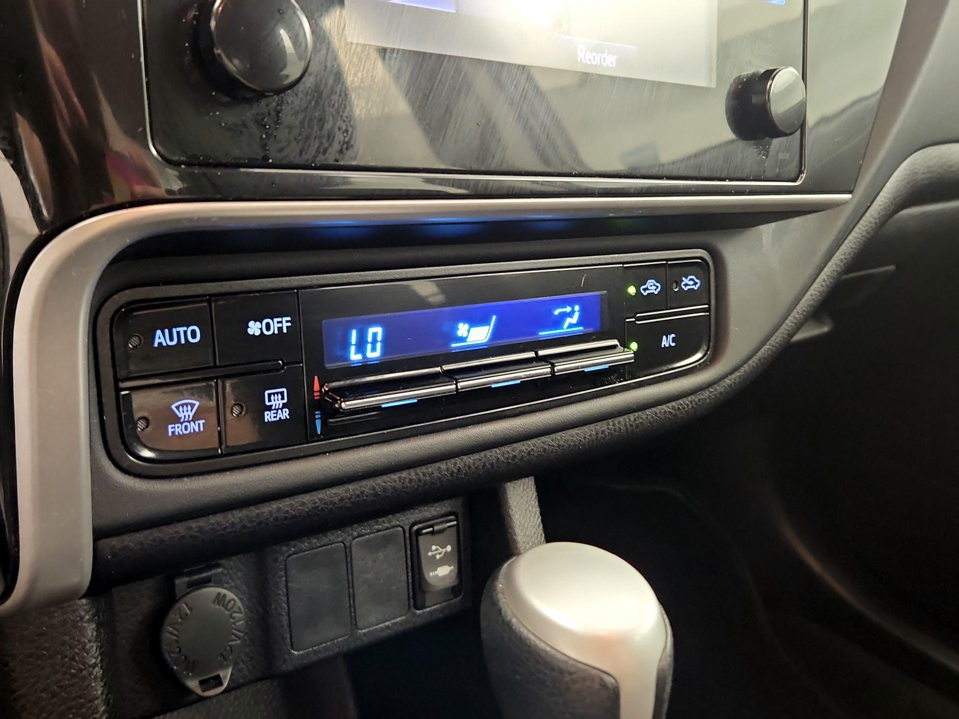 Thumbnail: 2019 Toyota Corolla - 16