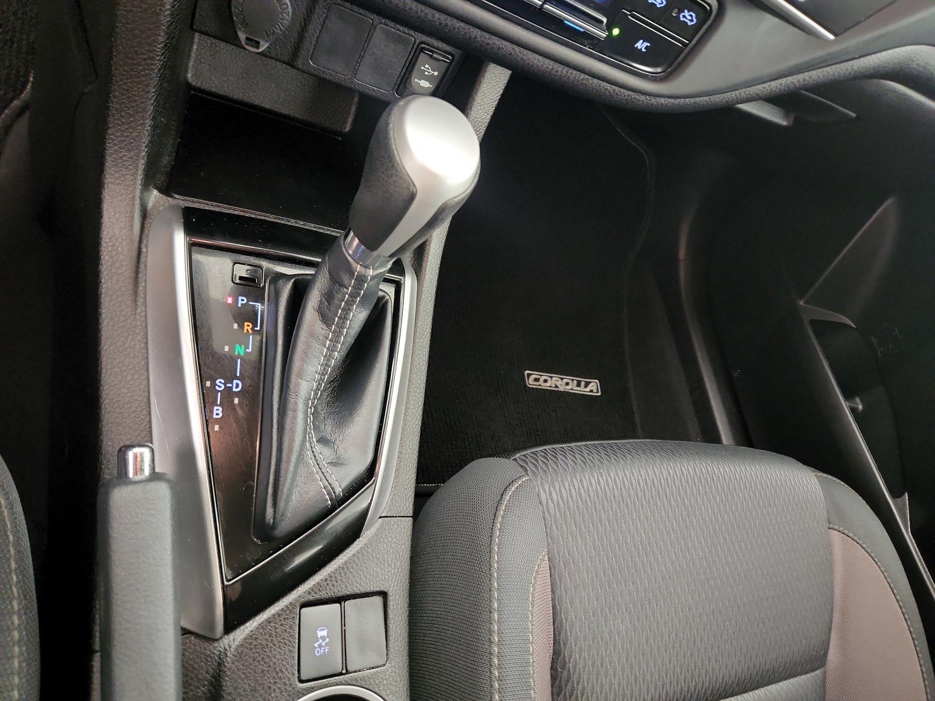Thumbnail: 2019 Toyota Corolla - 17