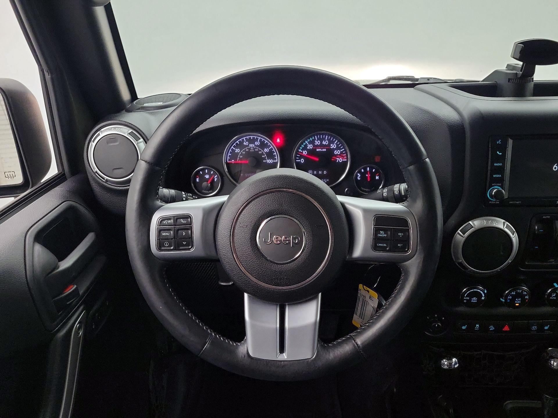 Thumbnail: 2015 Jeep Wrangler - 10