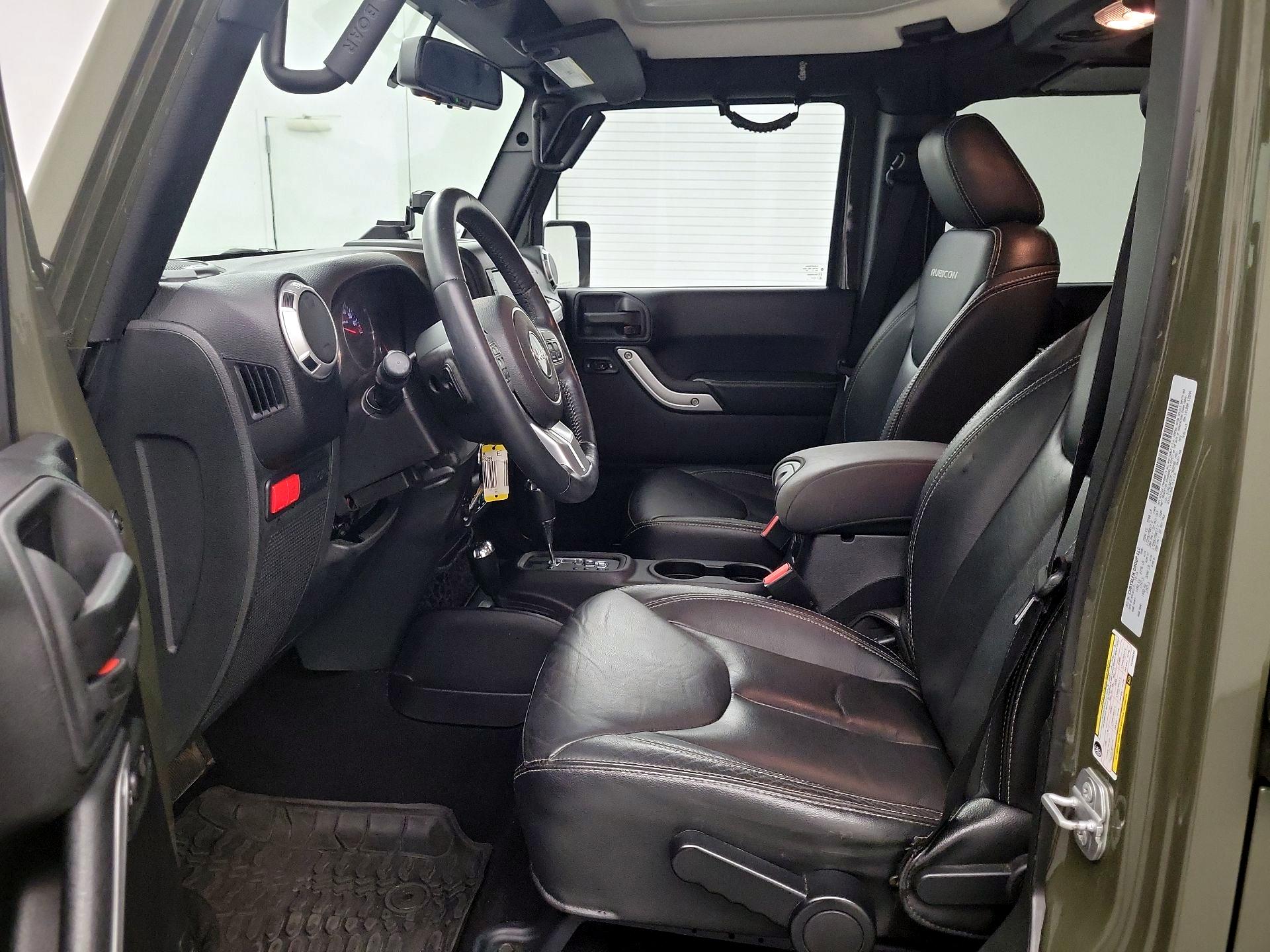 Thumbnail: 2015 Jeep Wrangler - 11