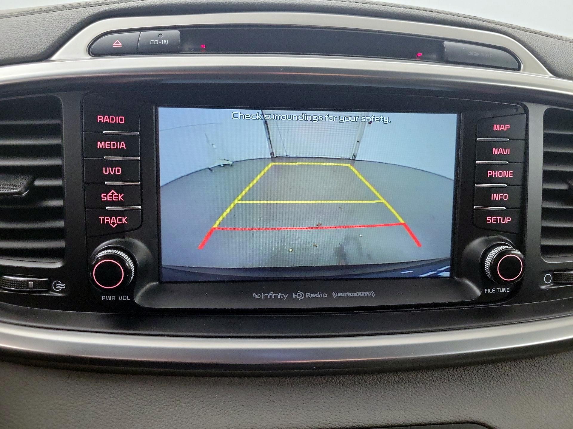 Thumbnail: 2016 Kia Sorento - 13