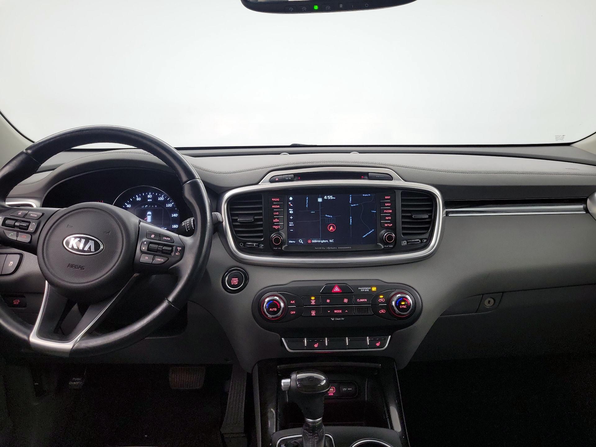 Thumbnail: 2016 Kia Sorento - 8